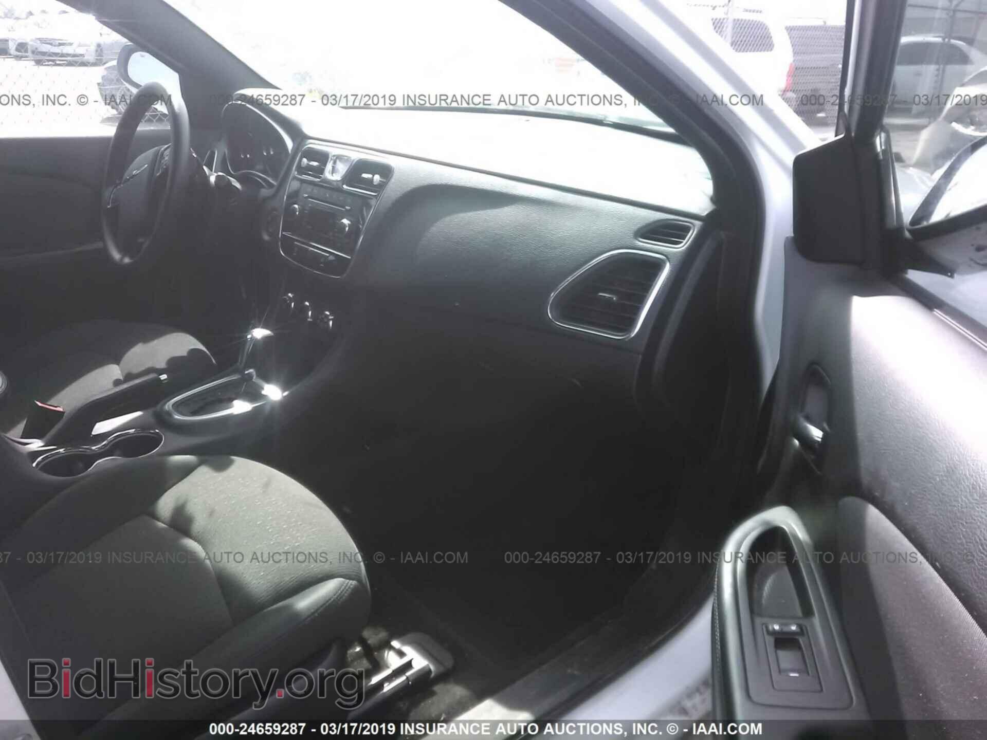 2011 CHRYSLER 200 - VIN: 1C3BC4FB9BN585610 - Фото 5