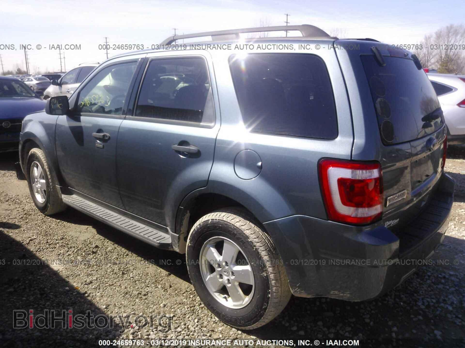2011 FORD ESCAPE - VIN: 1FMCU0DG6BKA73529 - Фото 3