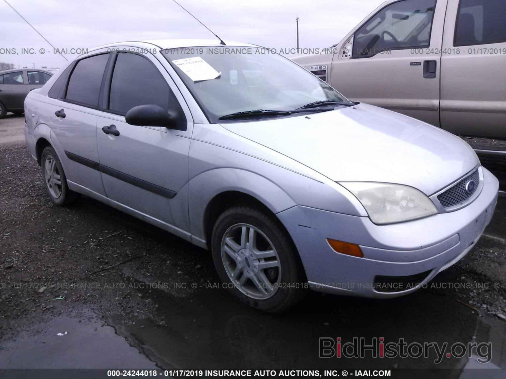 Photo 1FAFP34N85W273775 - FORD FOCUS 2005