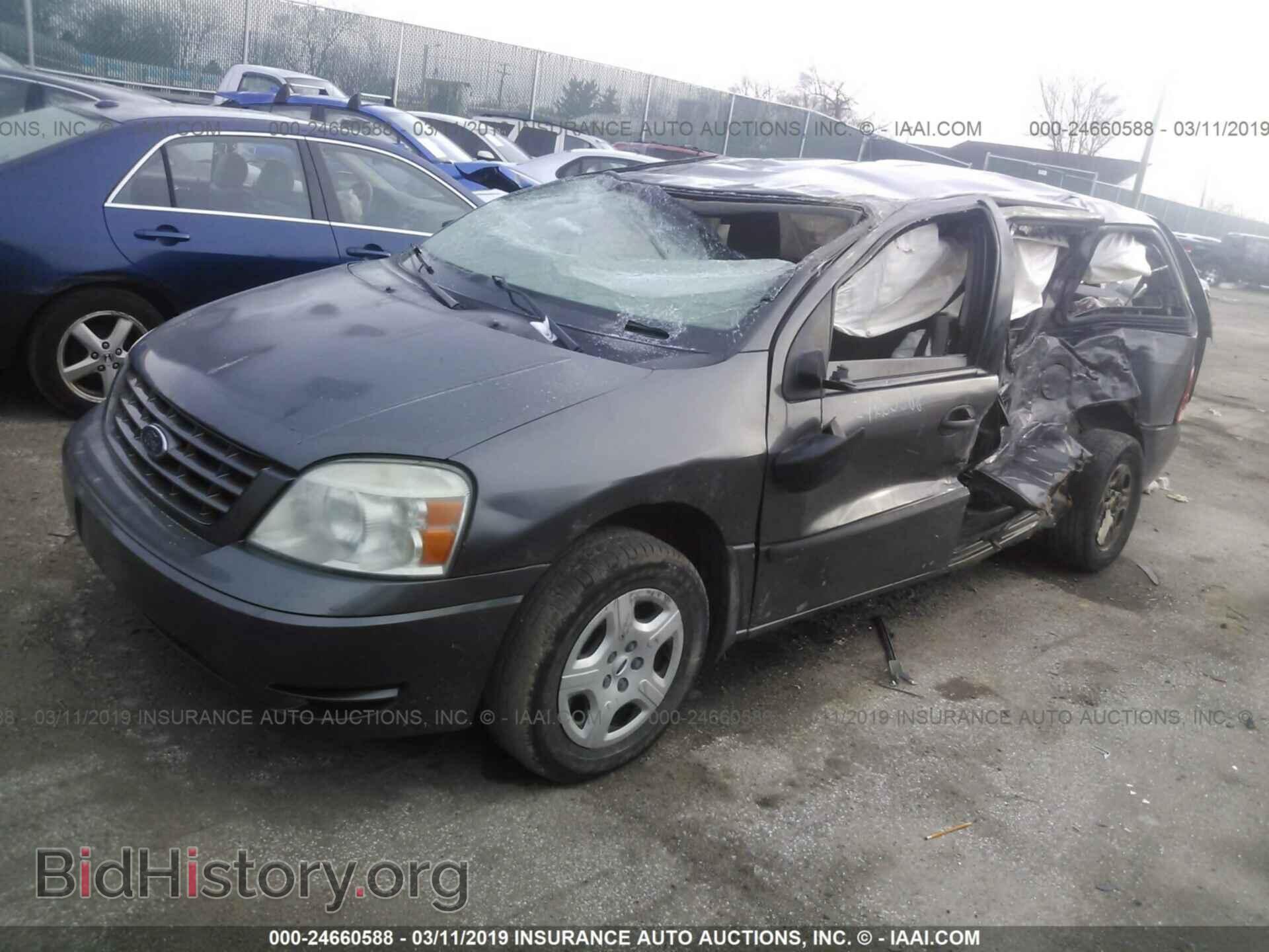 2005 FORD FREESTAR - VIN: 2FMDA50675BA53778 - Фото 2
