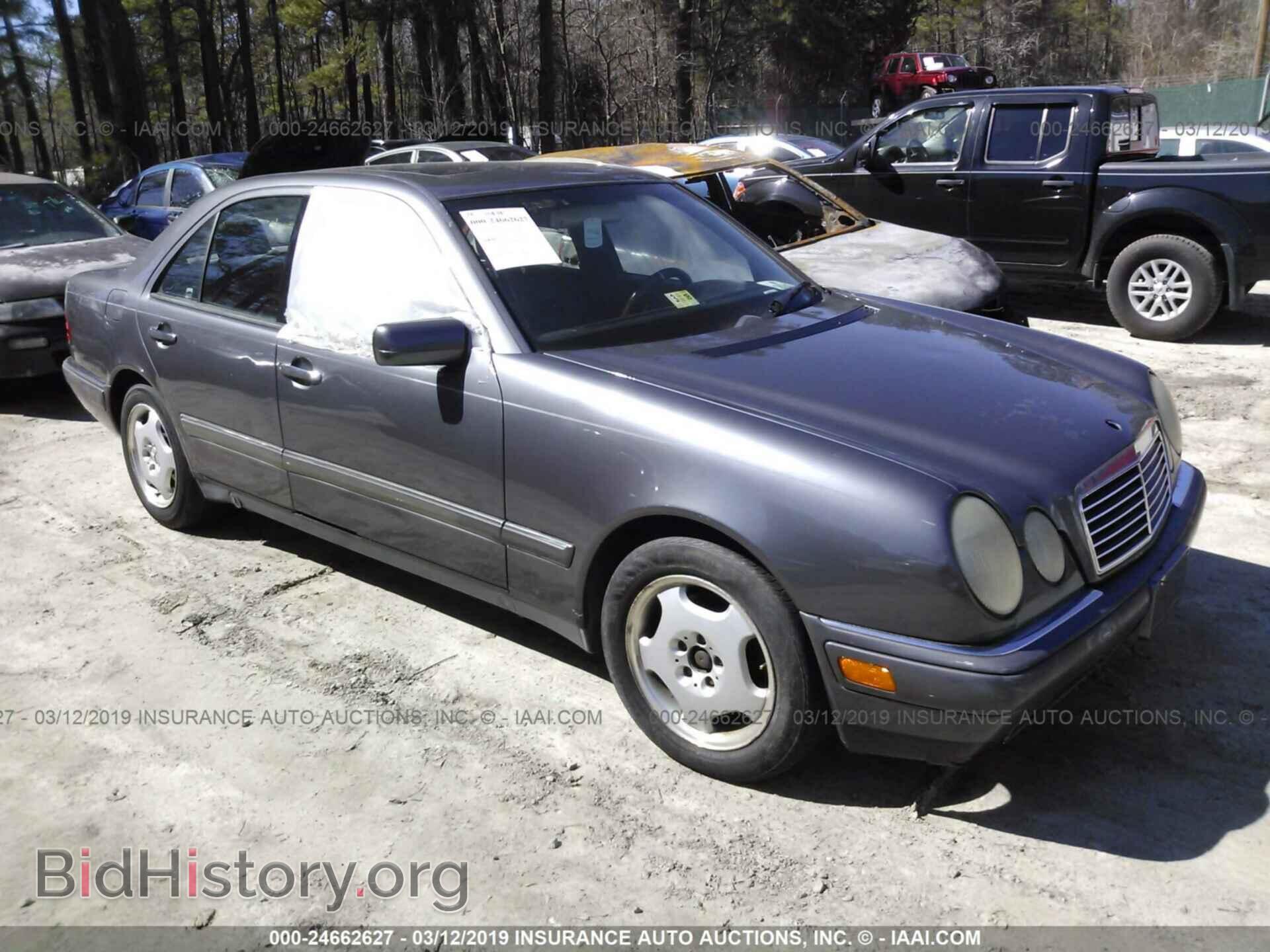 Photo WDBJF65F3WA655418 - MERCEDES-BENZ E 1998