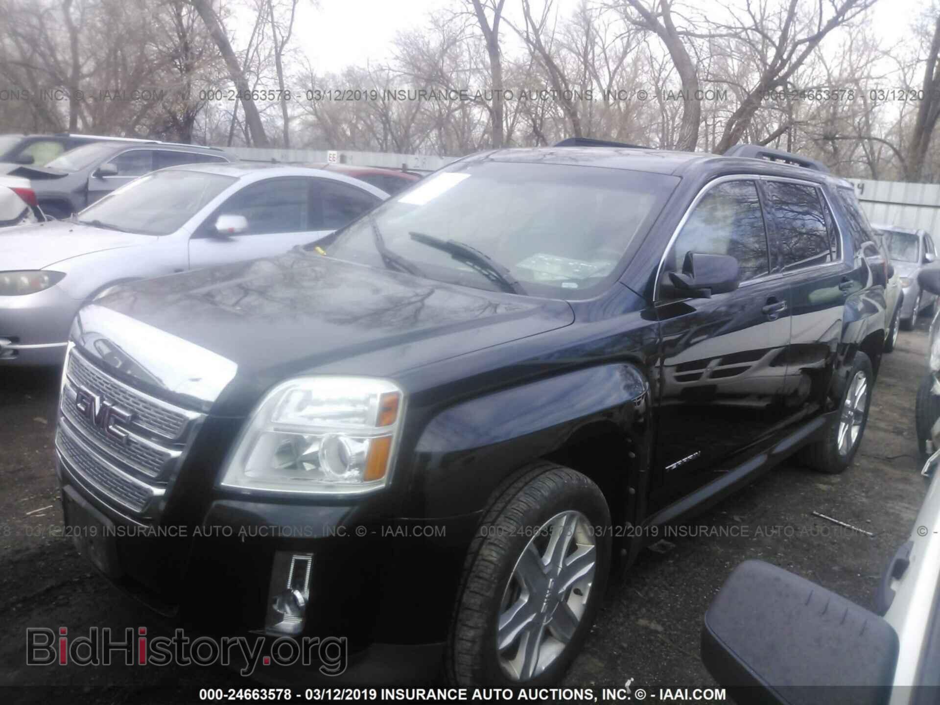 2011 GMC TERRAIN - VIN: 2CTFLTE56B6453478 - Photo 2