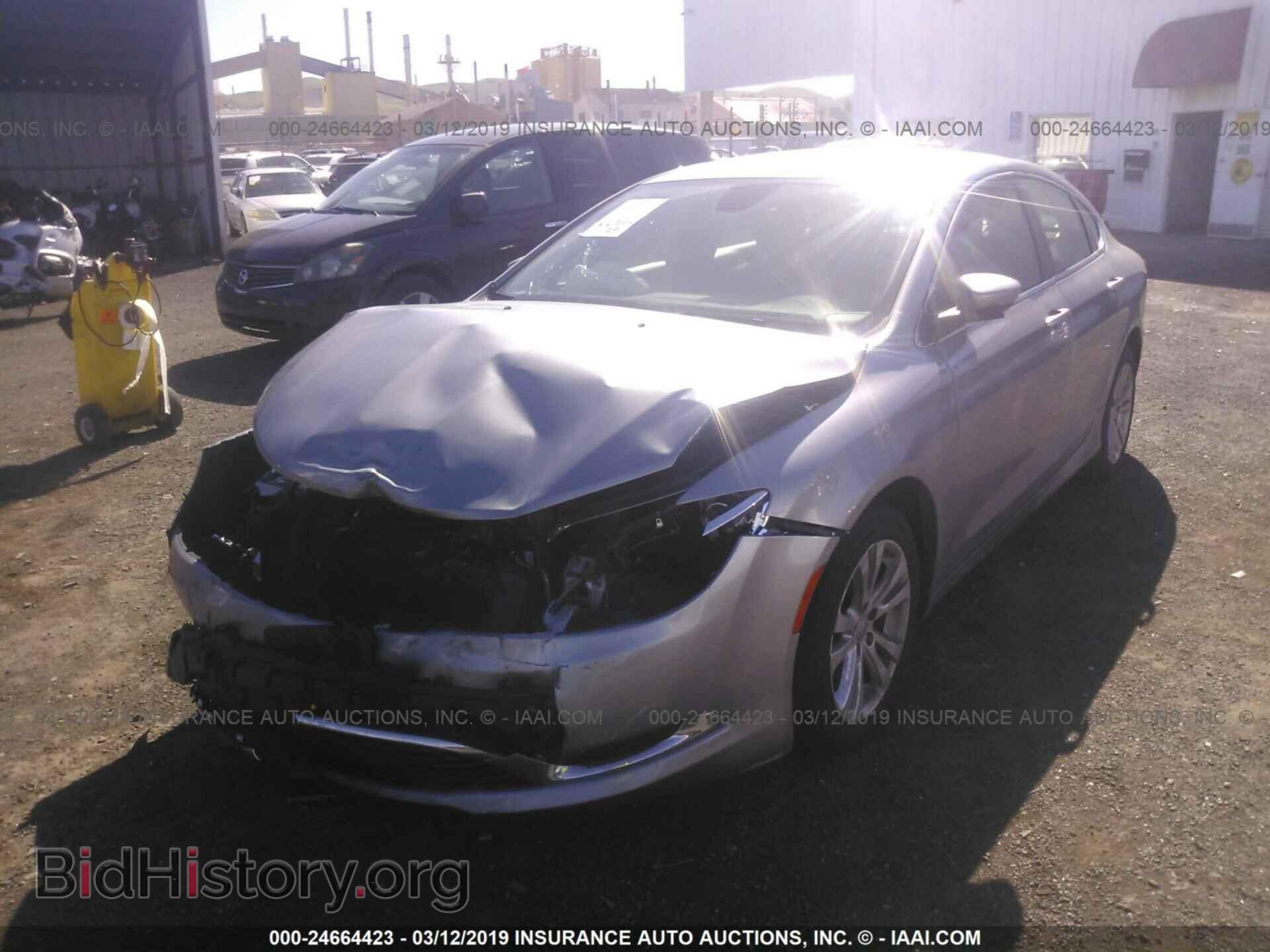 2016 CHRYSLER 200 - VIN: 1C3CCCAG6GN111235 - Photo 2