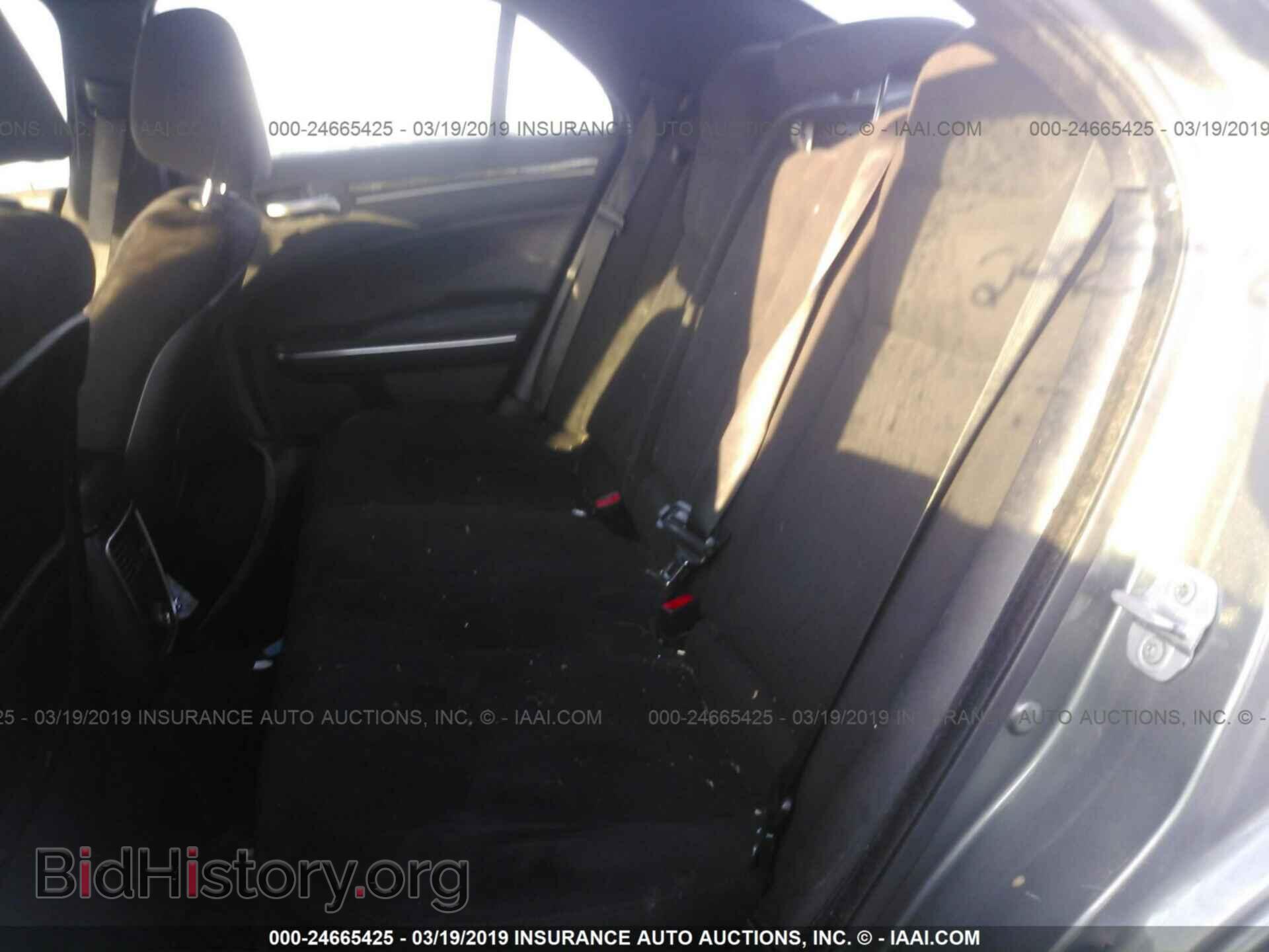 2011 CHRYSLER 300 - VIN: 2C3CA4CG2BH523212 - Фото 8