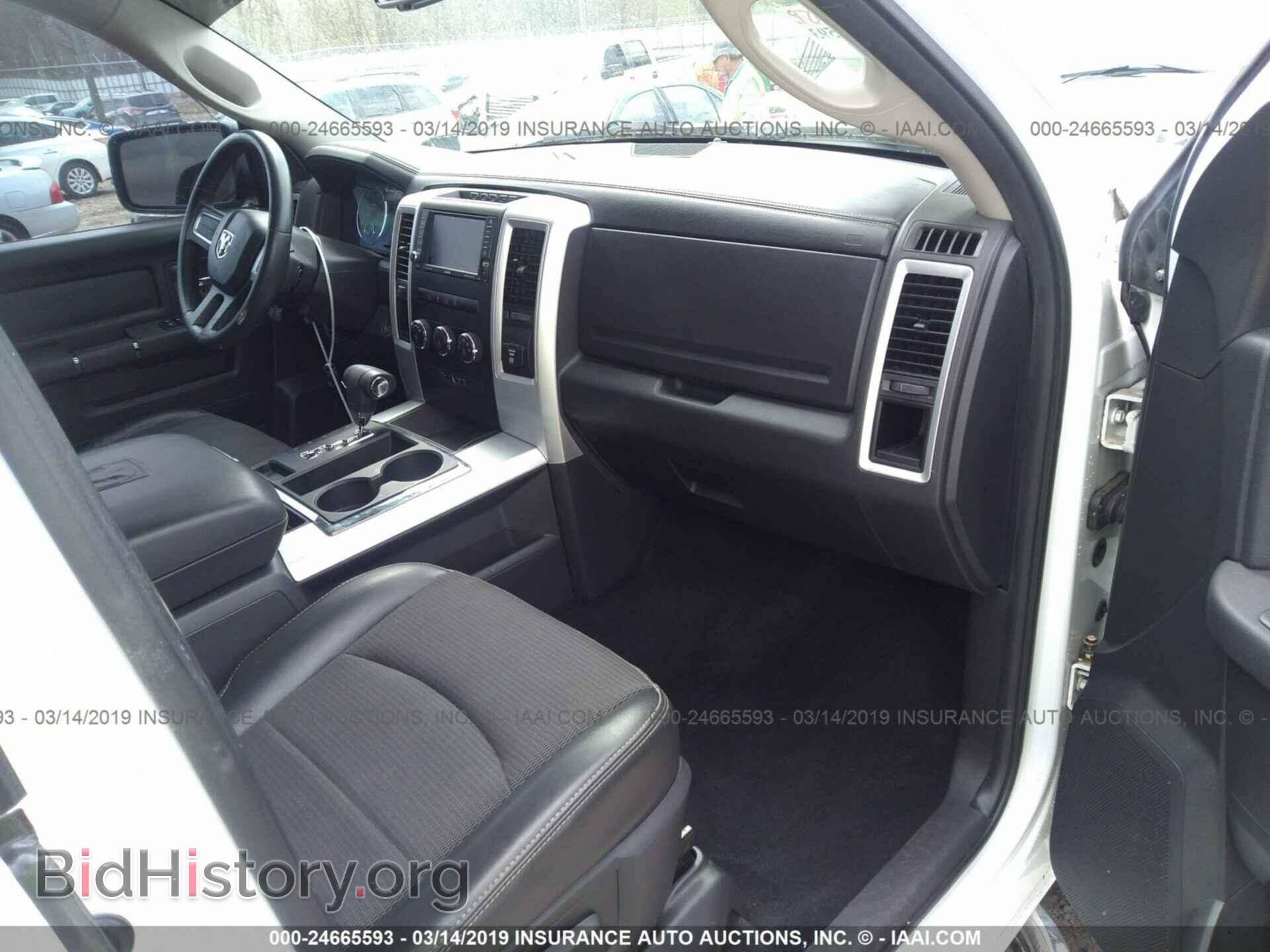 2011 DODGE RAM 1500 - VIN: 1D7RB1CT1BS559762 - Фото 5
