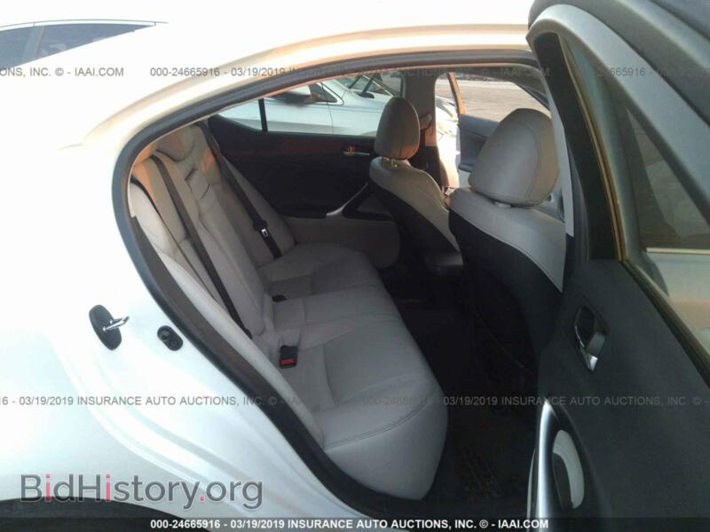 2012 Lexus IS (VIN JTHBF5C28C5160988) — фото 8 из 10