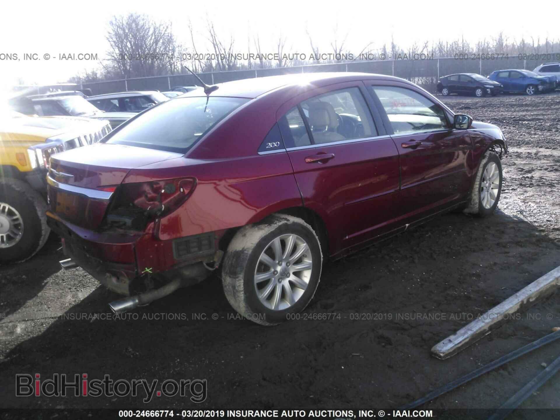 2013 CHRYSLER 200 - VIN: 1C3CCBBG8DN703496 - Фото 4