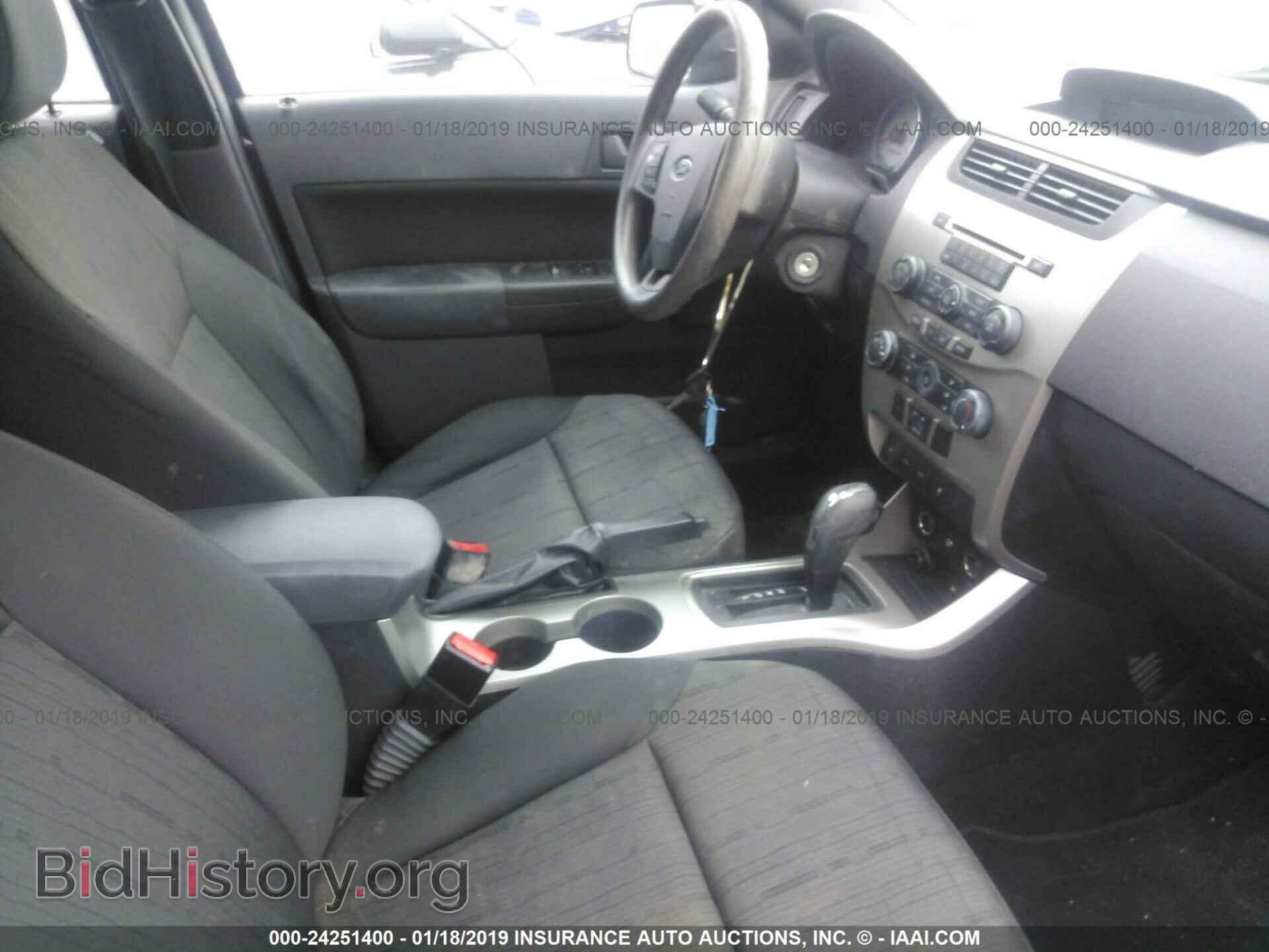 2011 FORD FOCUS - VIN: 1FAHP3FN3BW166618 - Photo 5