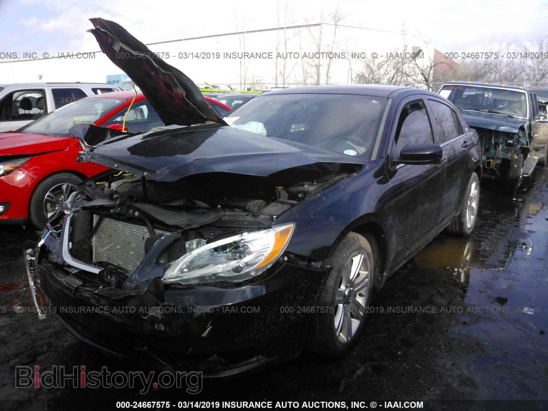 2011 CHRYSLER 200 - VIN: 1C3BC1FB9BN576775 - Фото 2