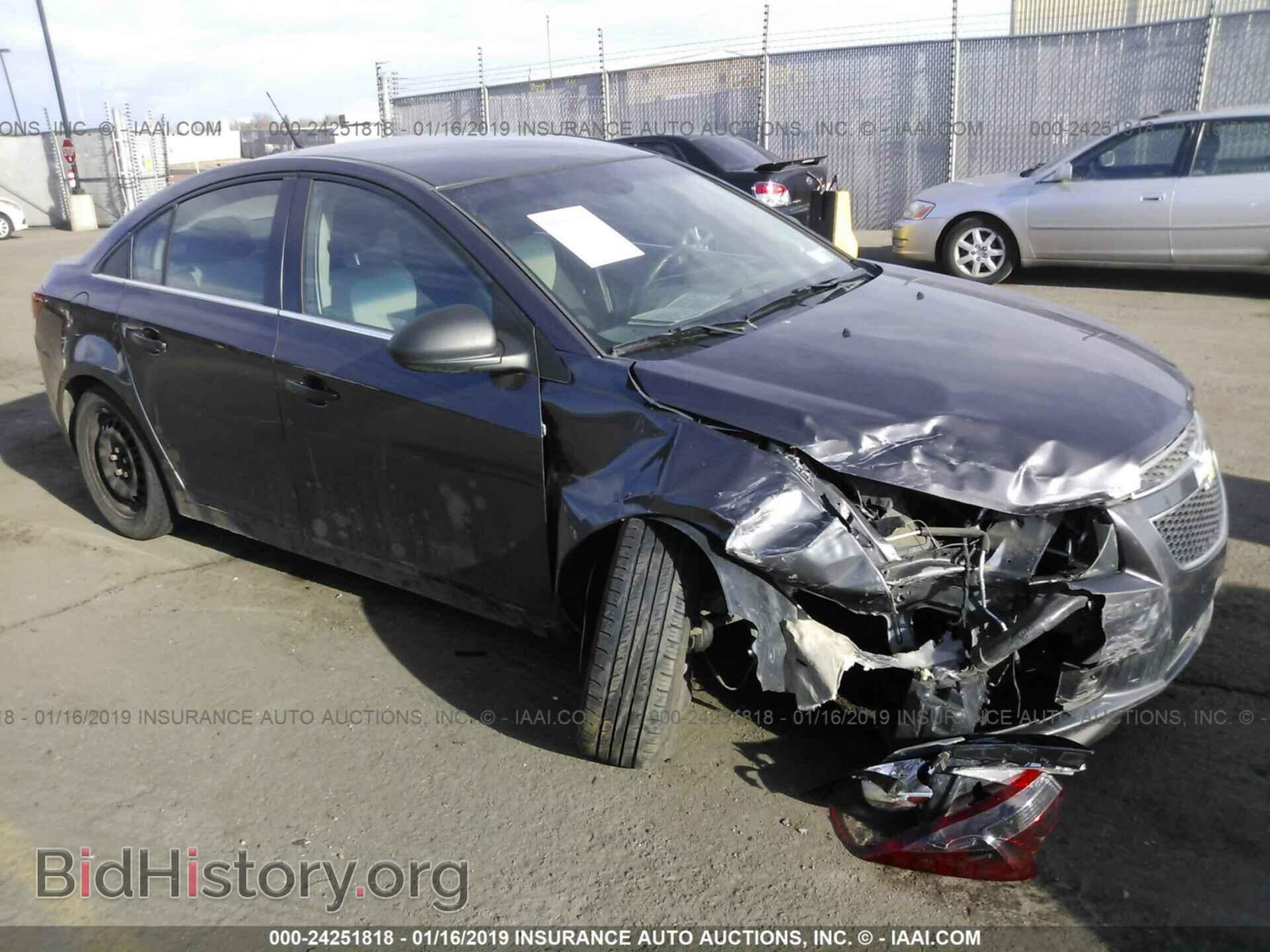 Фотография WAUSFAFL5AA090298 - AUDI A4 2010