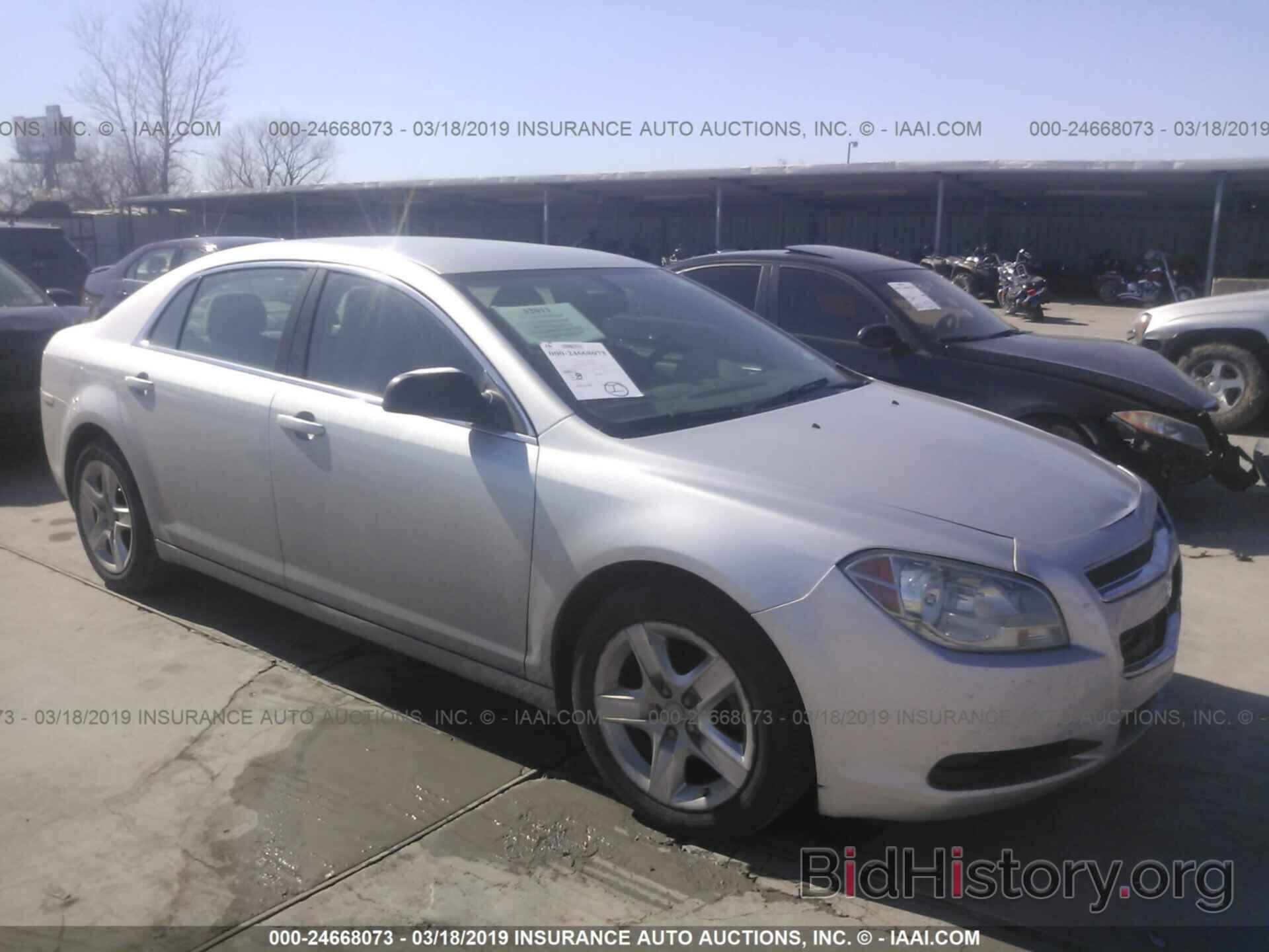 Photo 1G1ZB5E18BF200357 - CHEVROLET MALIBU 2011