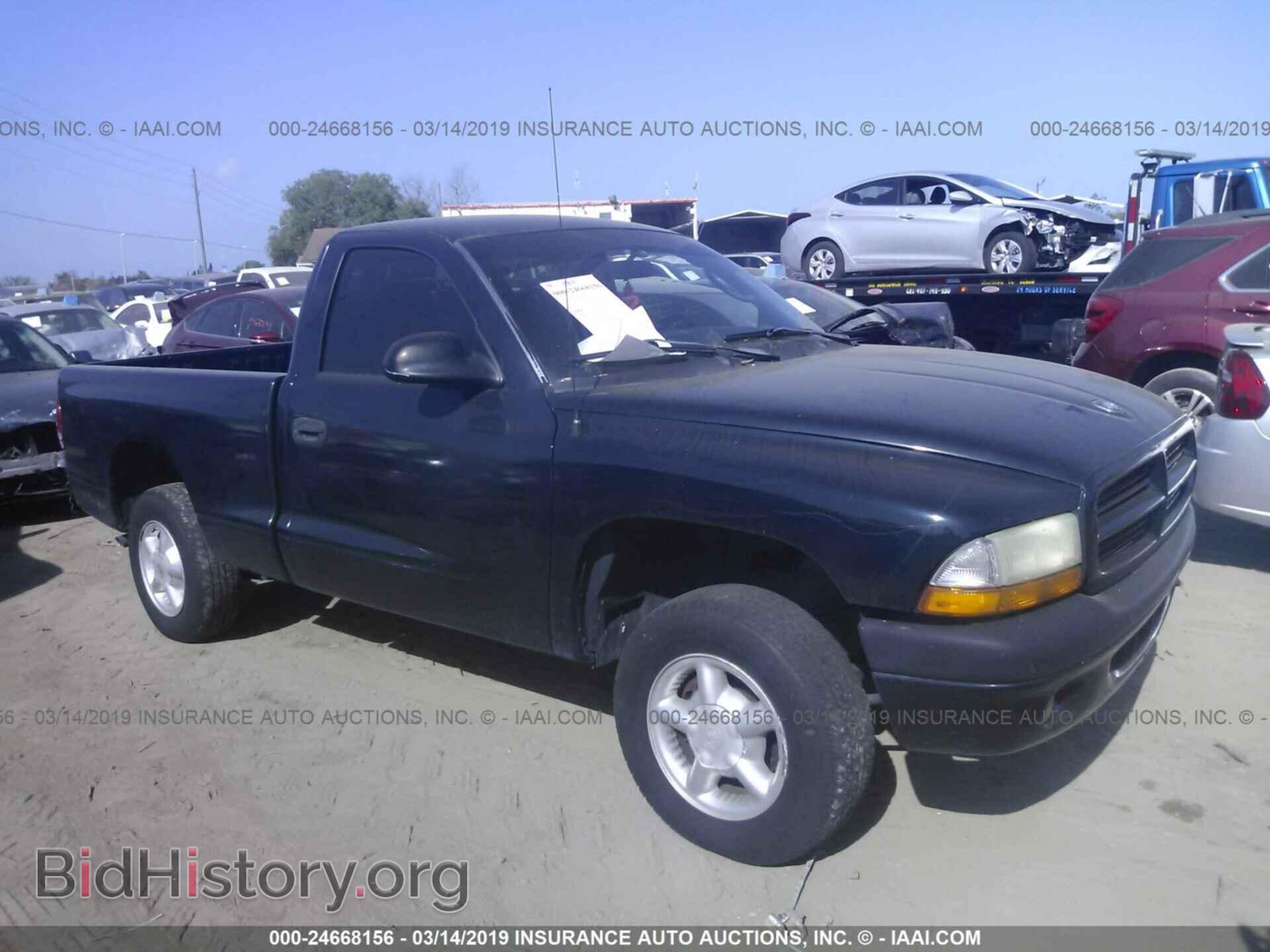 Photo 1B7FL26P0YS555094 - DODGE DAKOTA 2000