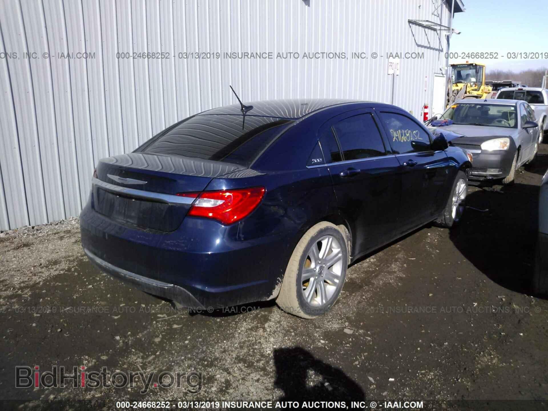 2013 CHRYSLER 200 - VIN: 1C3CCBAB3DN765300 - Photo 4
