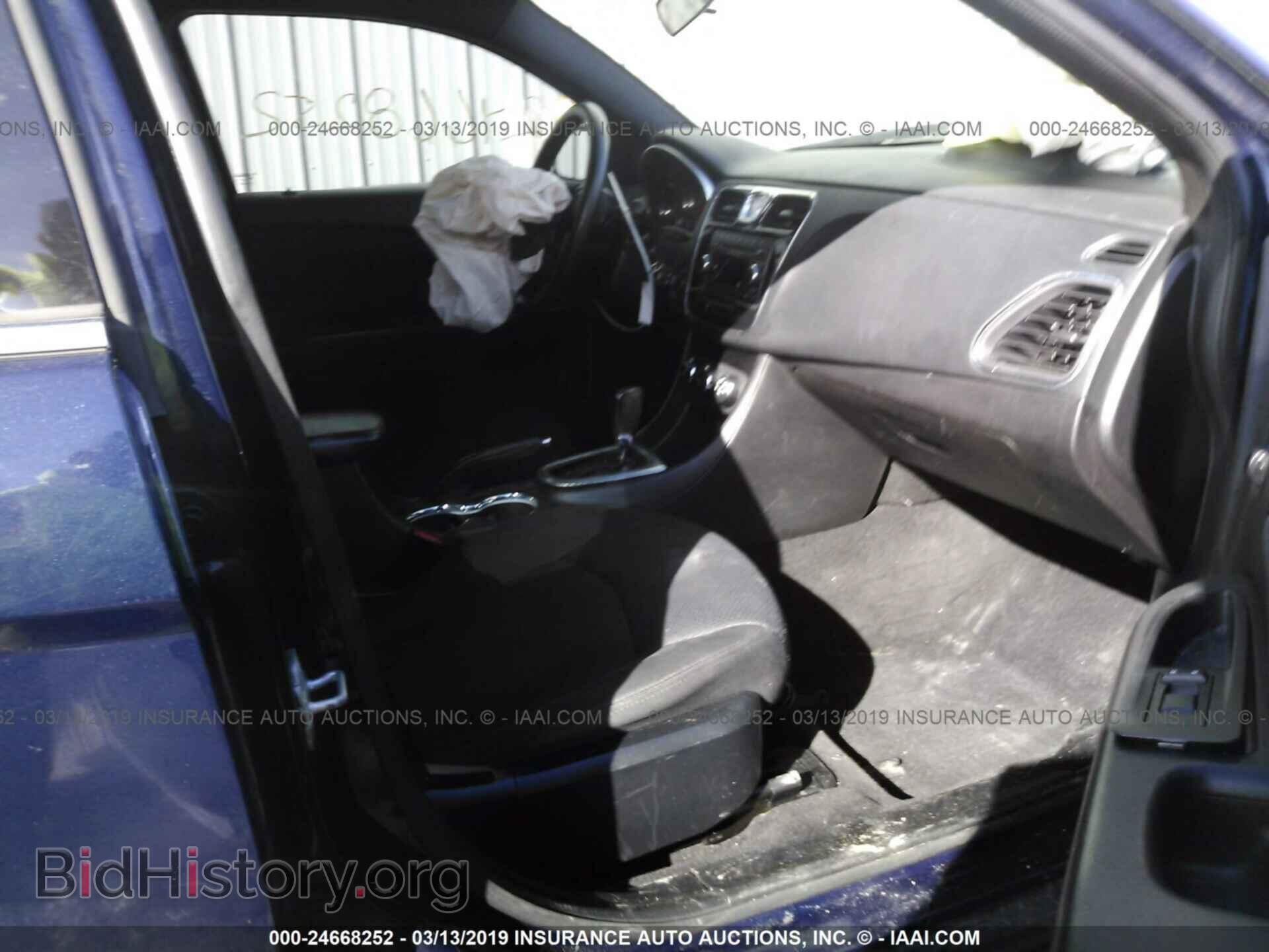 2013 CHRYSLER 200 - VIN: 1C3CCBAB3DN765300 - Photo 5