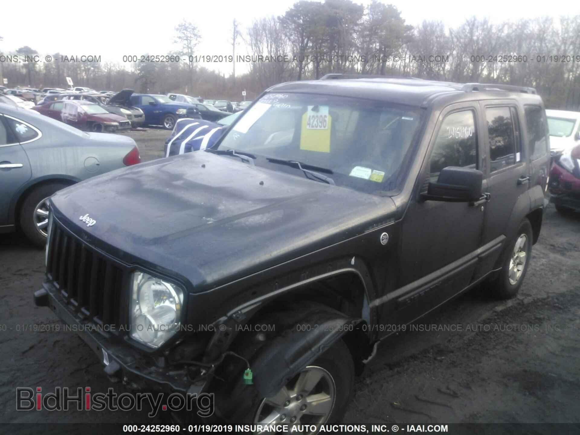 2011 JEEP LIBERTY - VIN: 1J4PN2GK5BW593836 - Фото 2