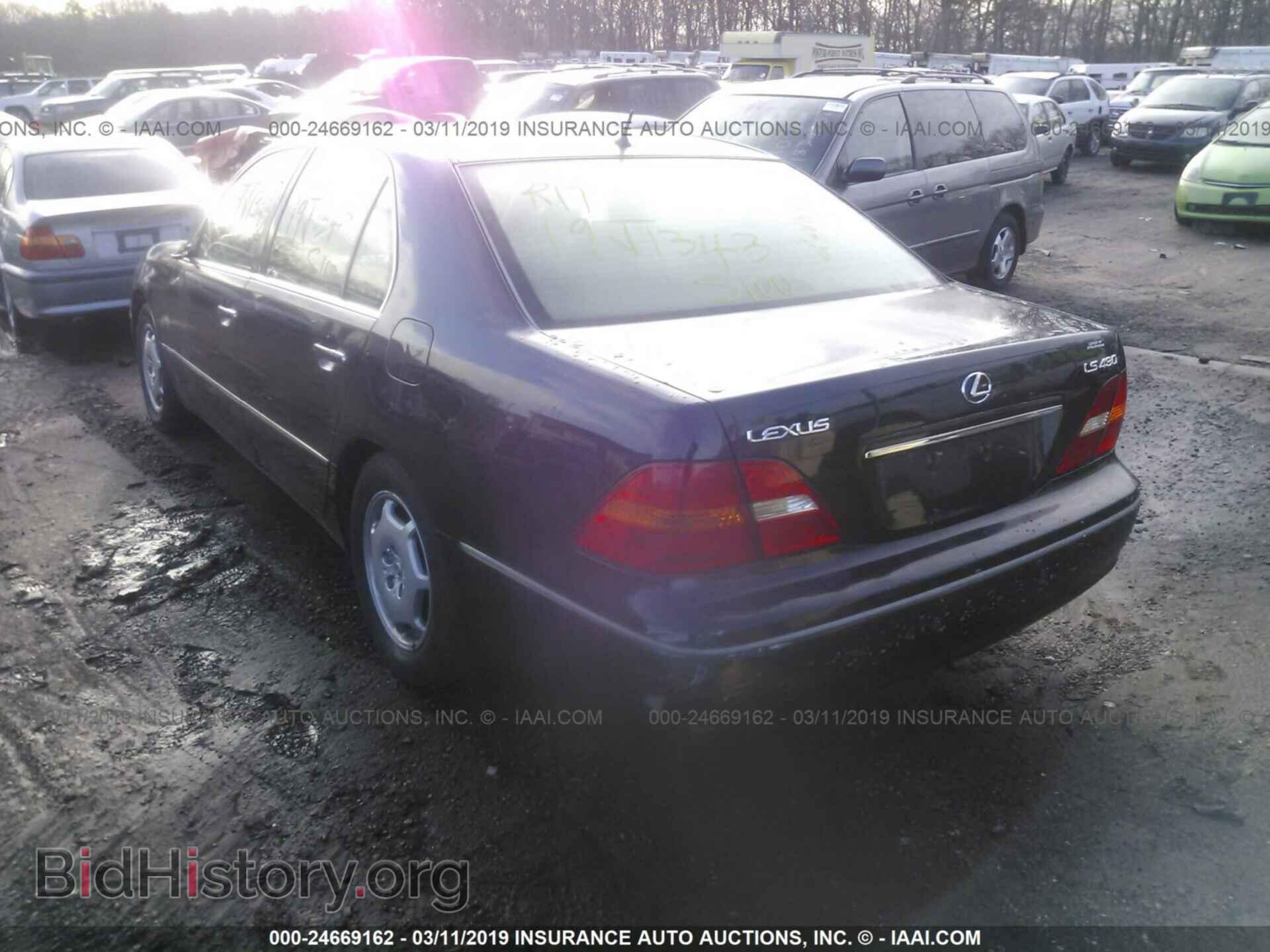 2002 LEXUS LS - VIN: JTHBN30F920058383 - Фото 3