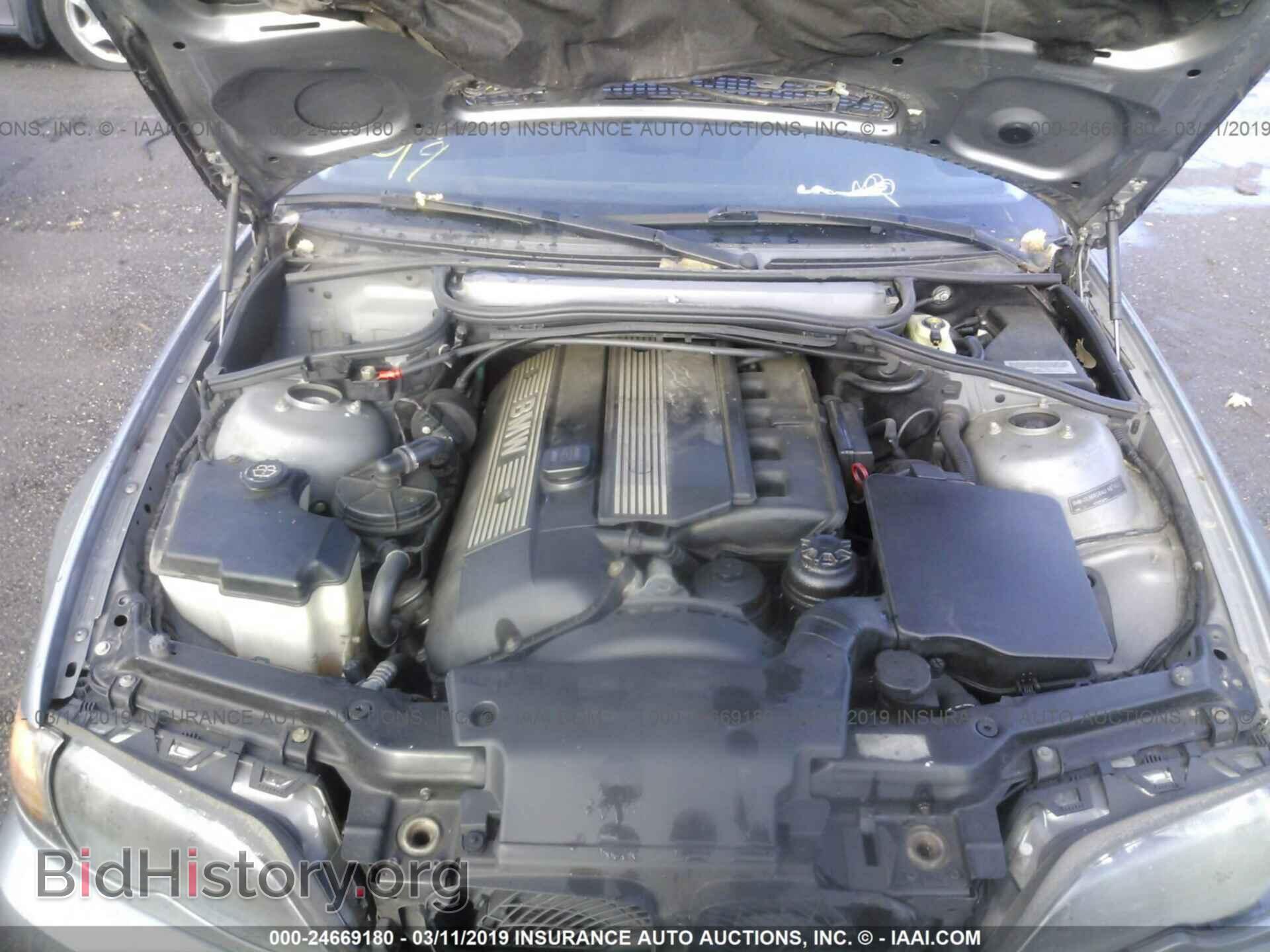 2005 BMW 330 - VIN: WBAEV53465KM41482 - Фото 10