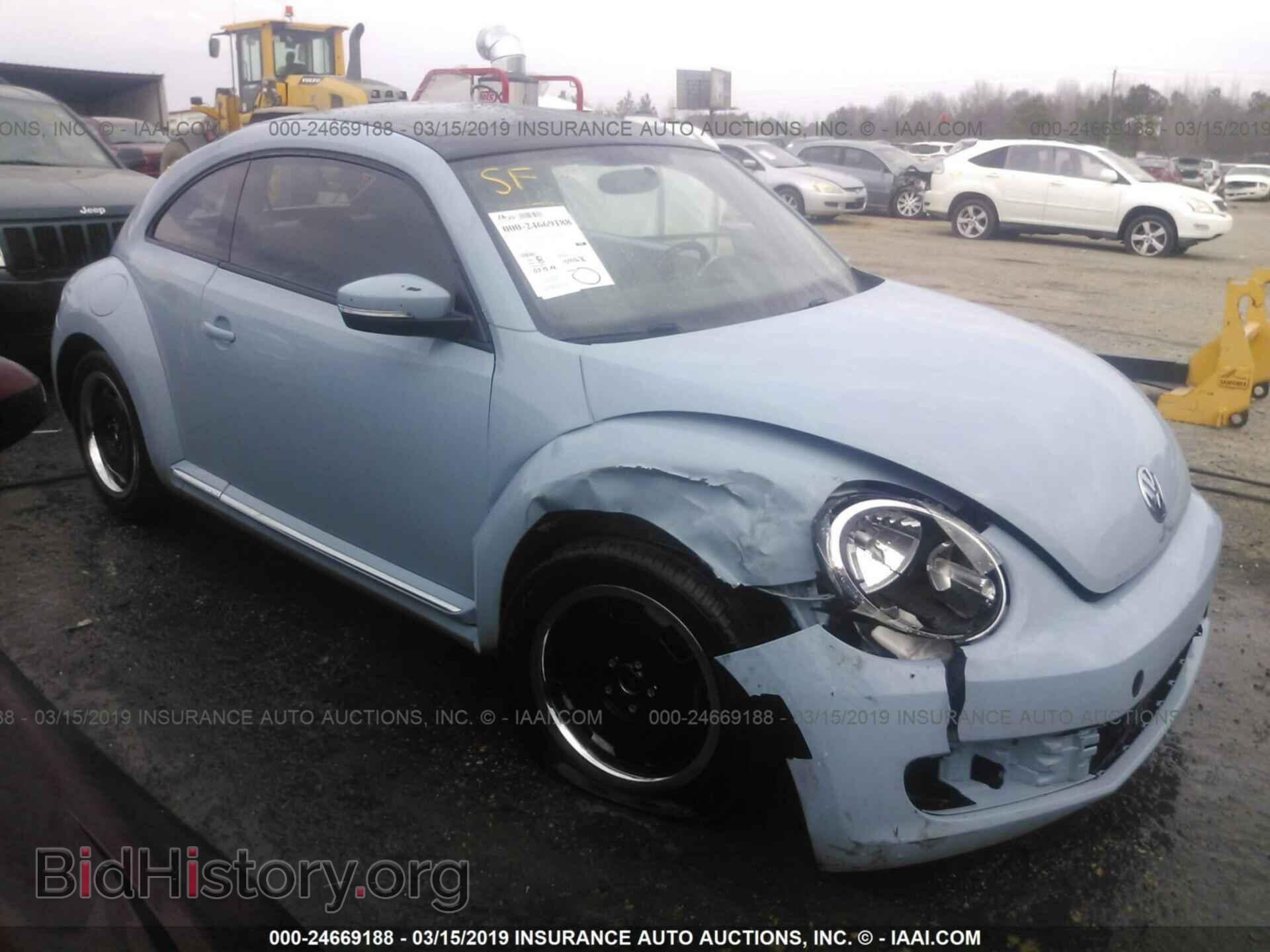 Photo 3VWJP7AT3CM651915 - VOLKSWAGEN BEETLE 2012