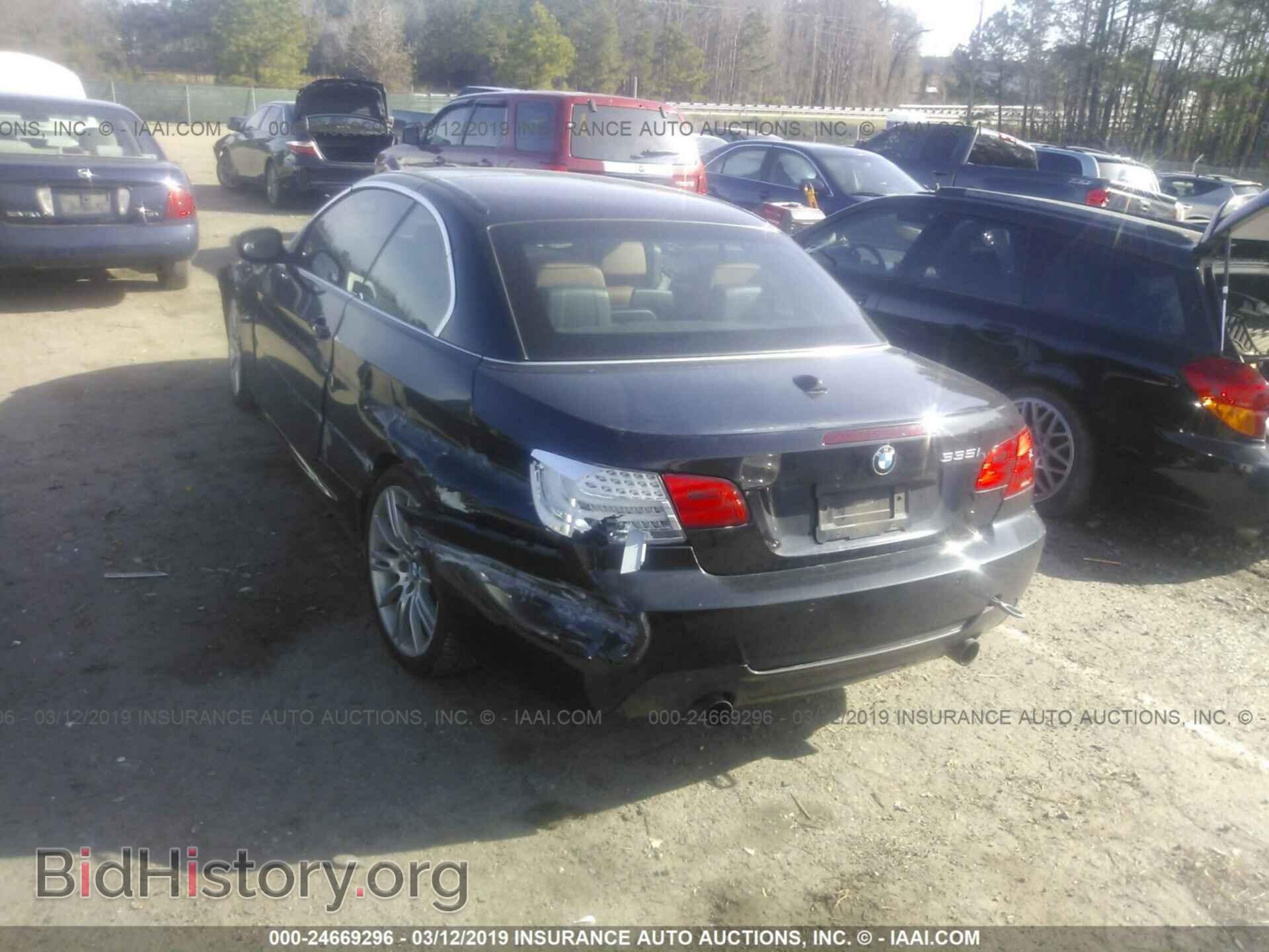 2013 BMW 335 - VIN: WBADX7C54DPA97729 - Фото 3