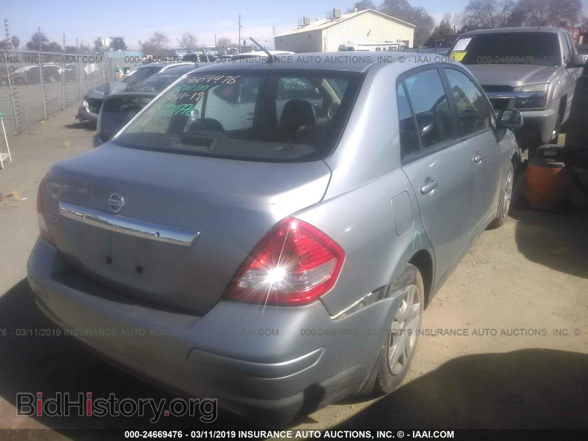 2010 NISSAN VERSA - VIN: 3N1BC1AP1AL411562 - Фото 4