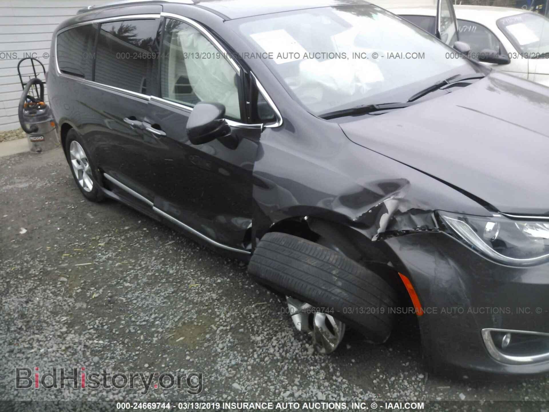 2017 CHRYSLER PACIFICA - VIN: 2C4RC1EG1HR752902 - Фото 6