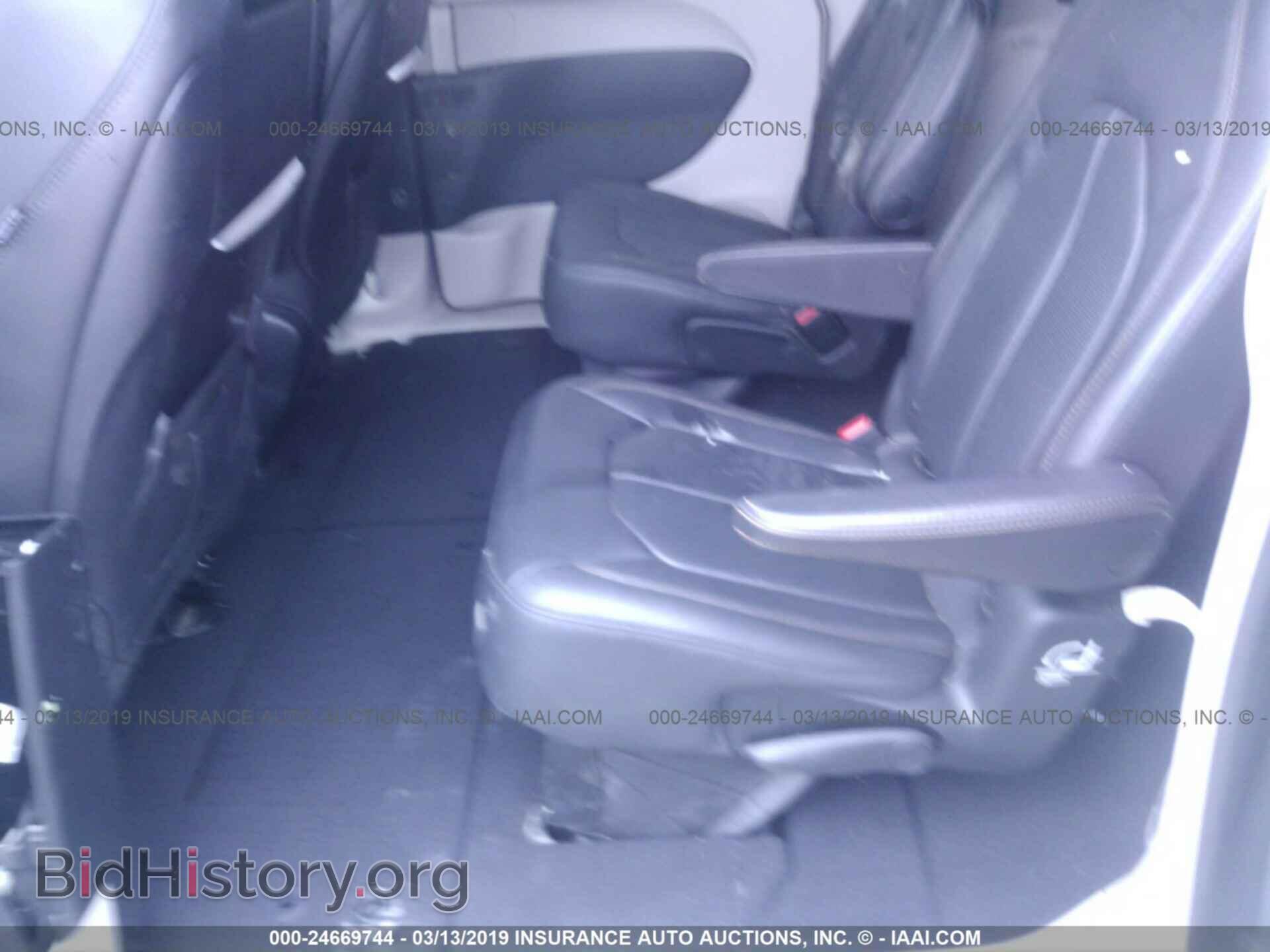 2017 CHRYSLER PACIFICA - VIN: 2C4RC1EG1HR752902 - Фото 8