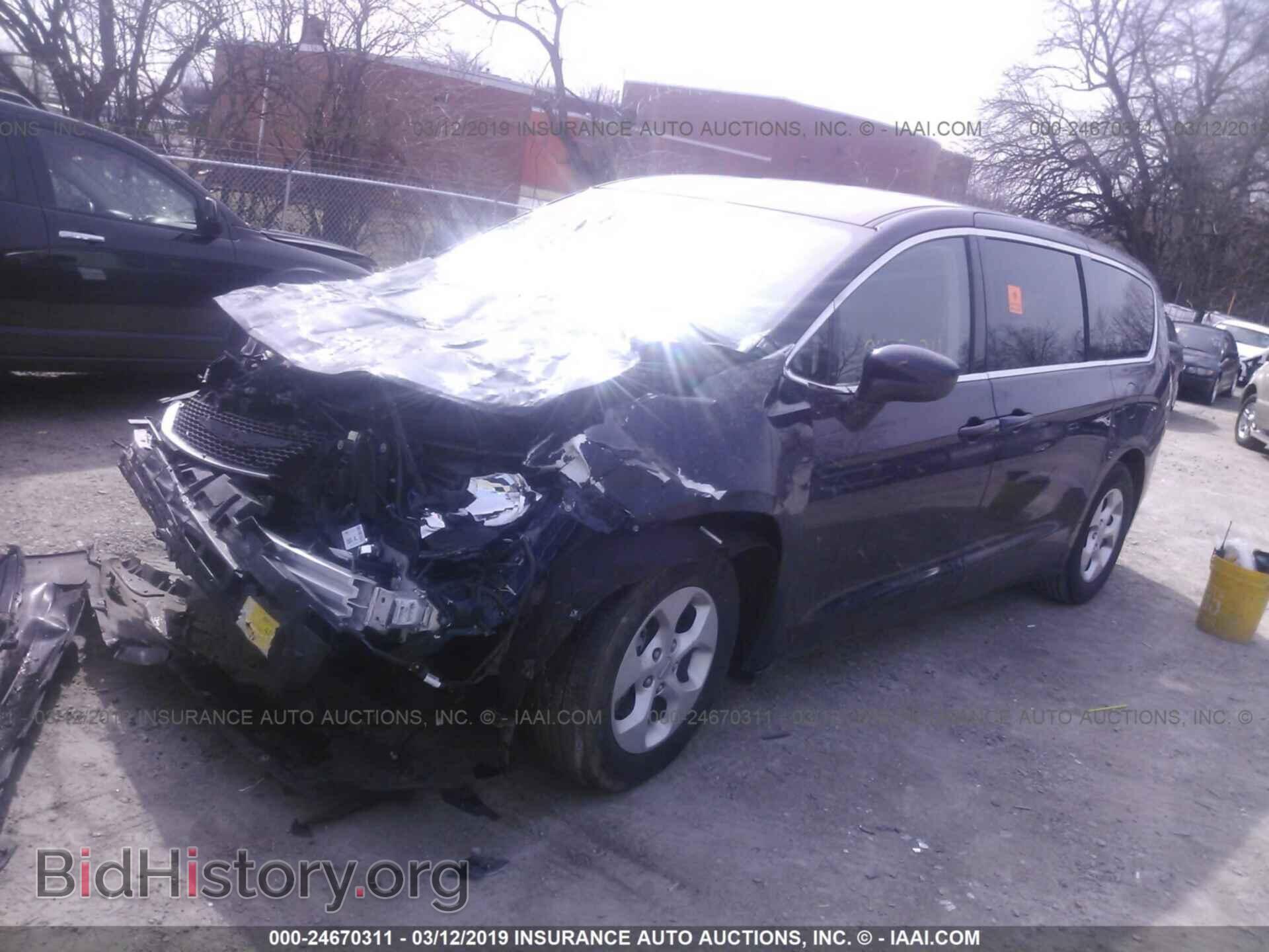 2017 CHRYSLER PACIFICA - VIN: 2C4RC1CG2HR665318 - Фото 2