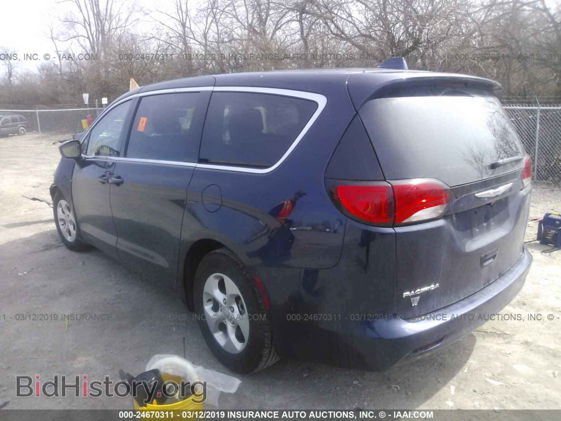 2017 CHRYSLER PACIFICA - VIN: 2C4RC1CG2HR665318 - Фото 3