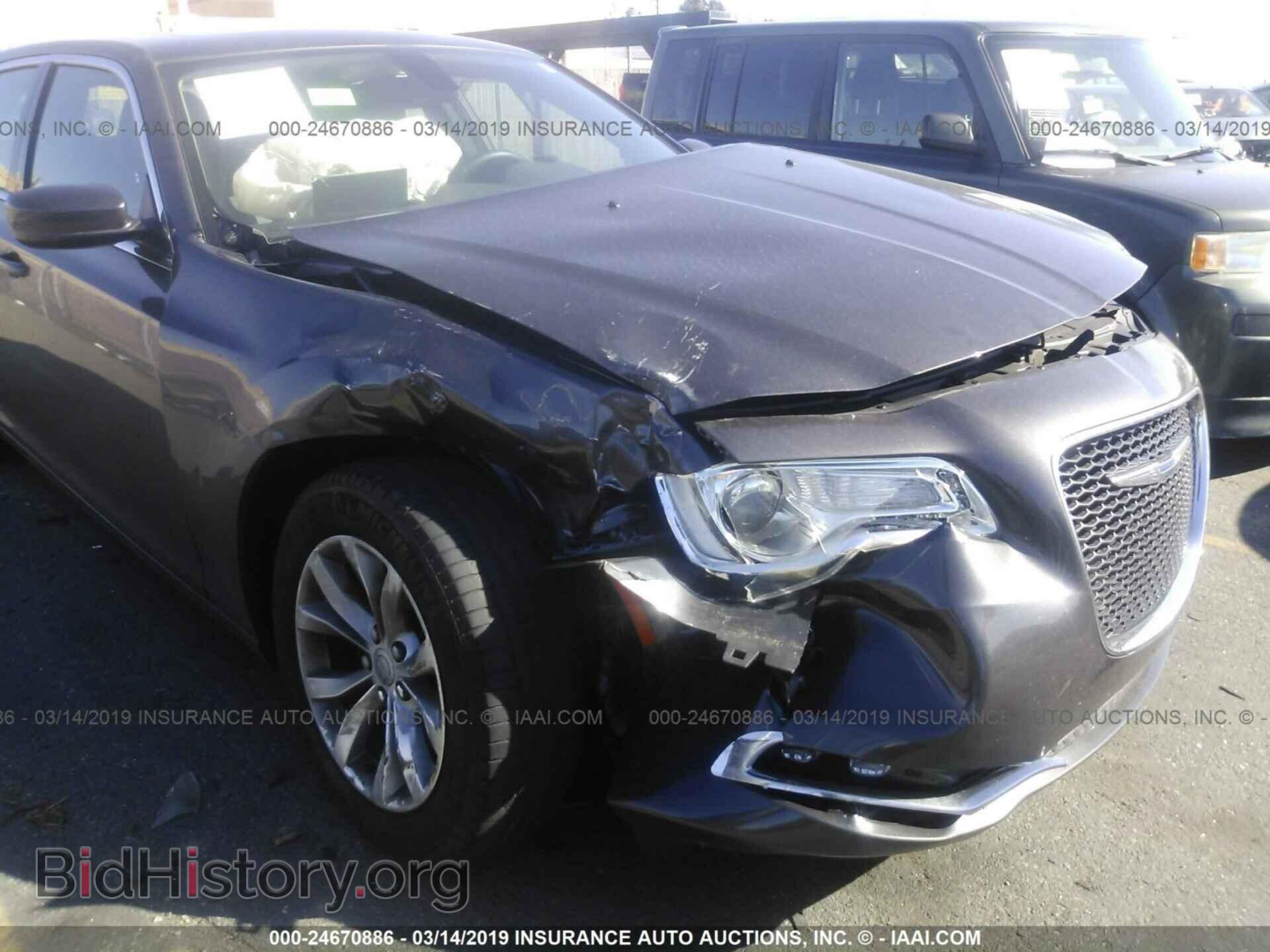 2016 CHRYSLER 300 - VIN: 2C3CCAAG9GH220186 - Фото 6