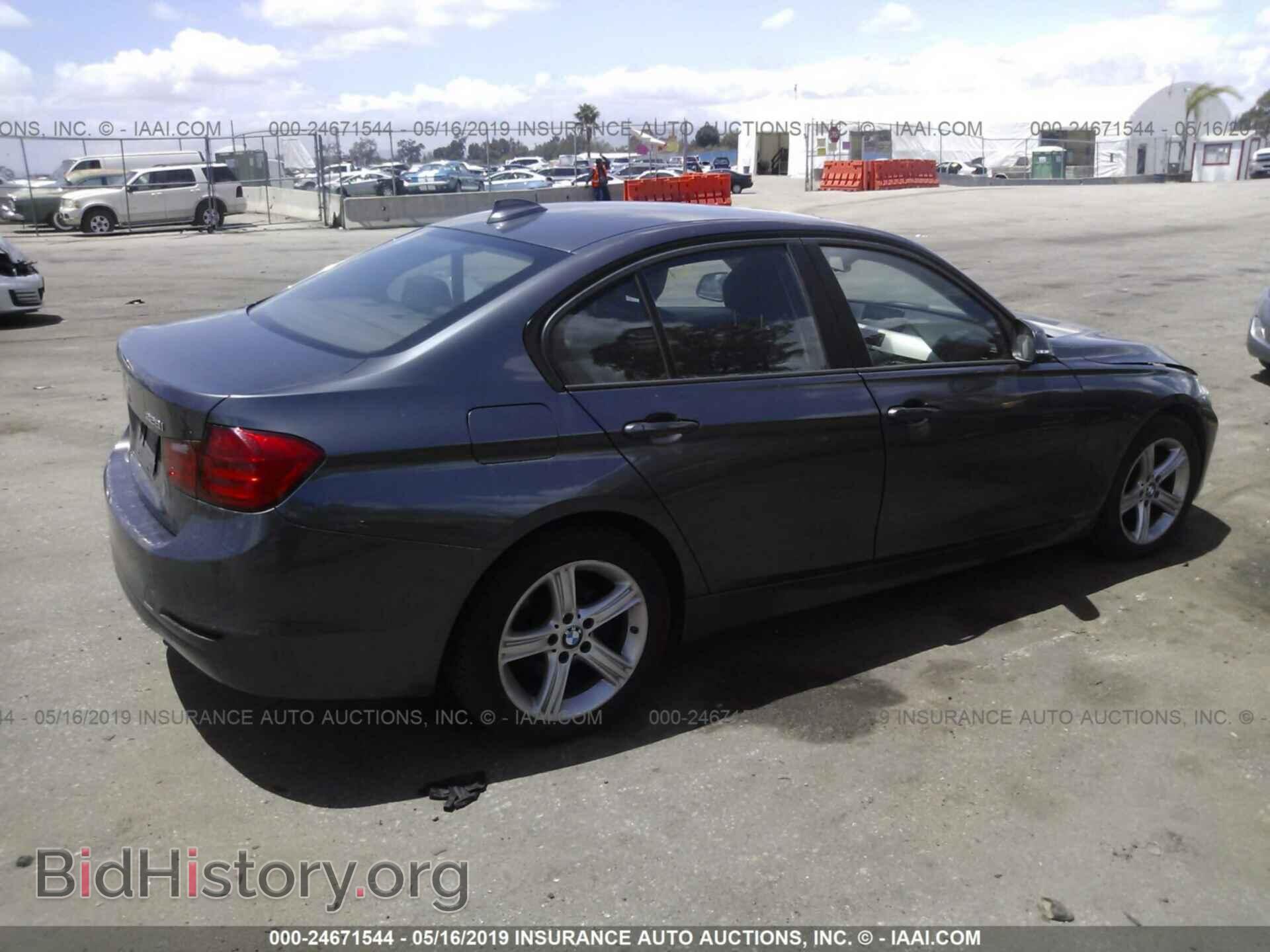 2012 BMW 328 - VIN: WBA3C1C57CF431497 - Фото 4