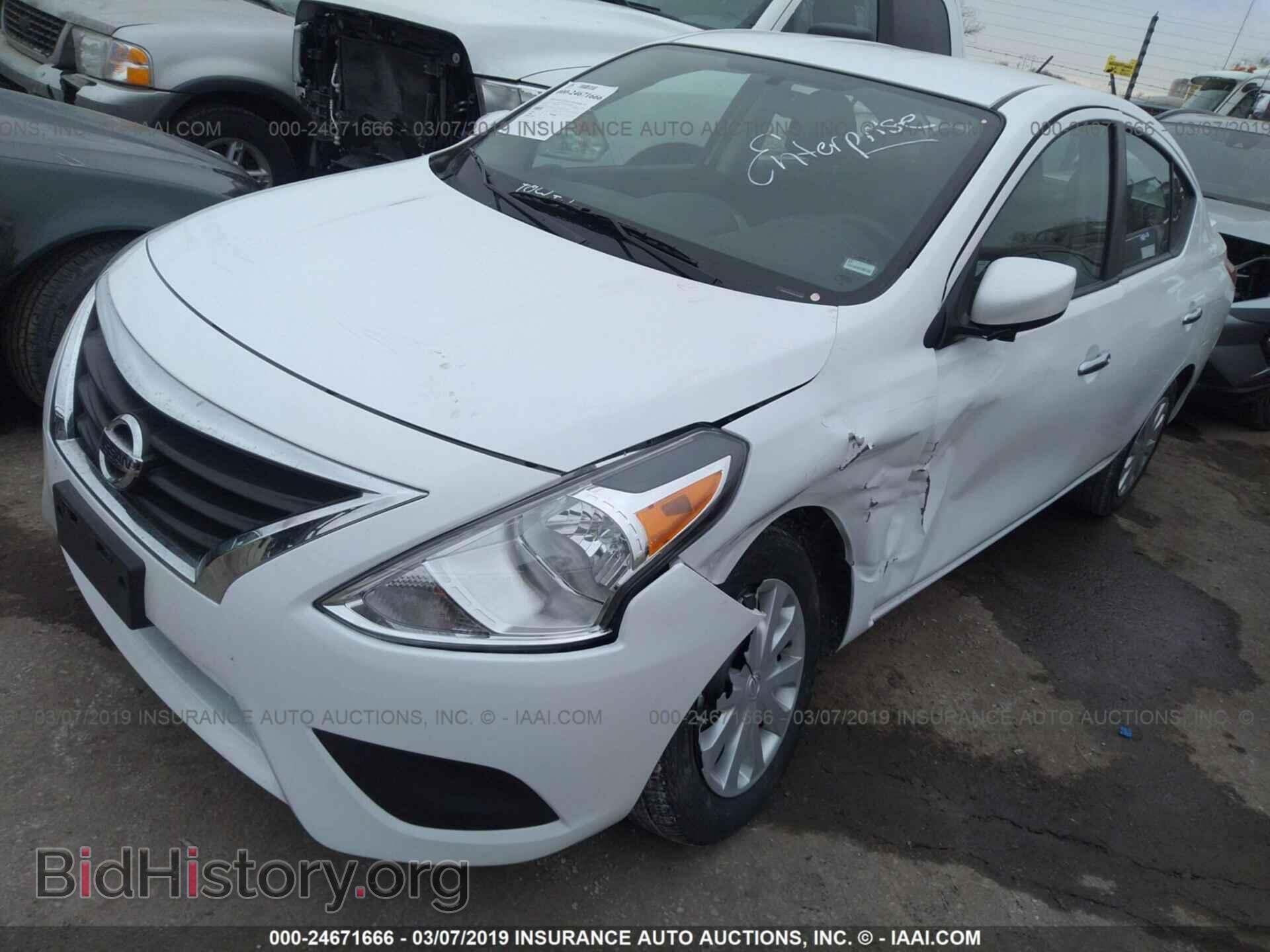 2019 NISSAN VERSA - VIN: 3N1CN7AP3KL841032 - Photo 2