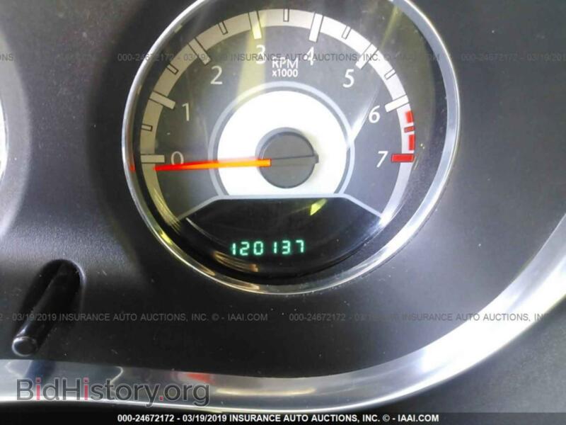 2012 Chrysler 200 (VIN 1C3CCBBB7CN299562) — фото 7 из 10