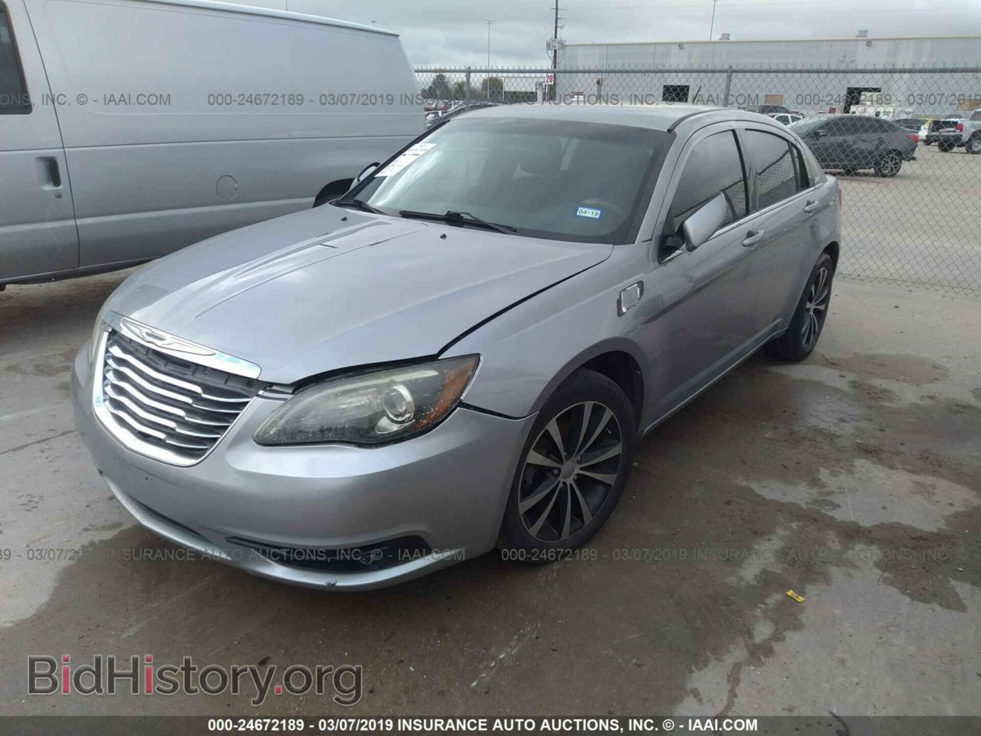 2013 CHRYSLER 200 - VIN: 1C3CCBBB0DN609648 - Photo 2
