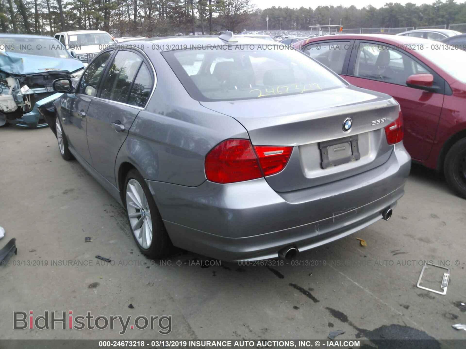 2010 BMW 335 - VIN: WBAPL3C54AA407794 - Фото 3