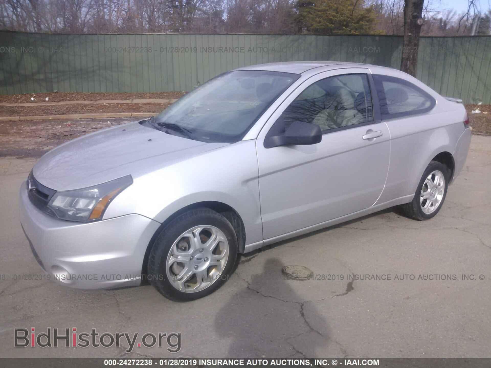 2009 FORD FOCUS - VIN: 1FAHP32N69W216301 - Фото 2