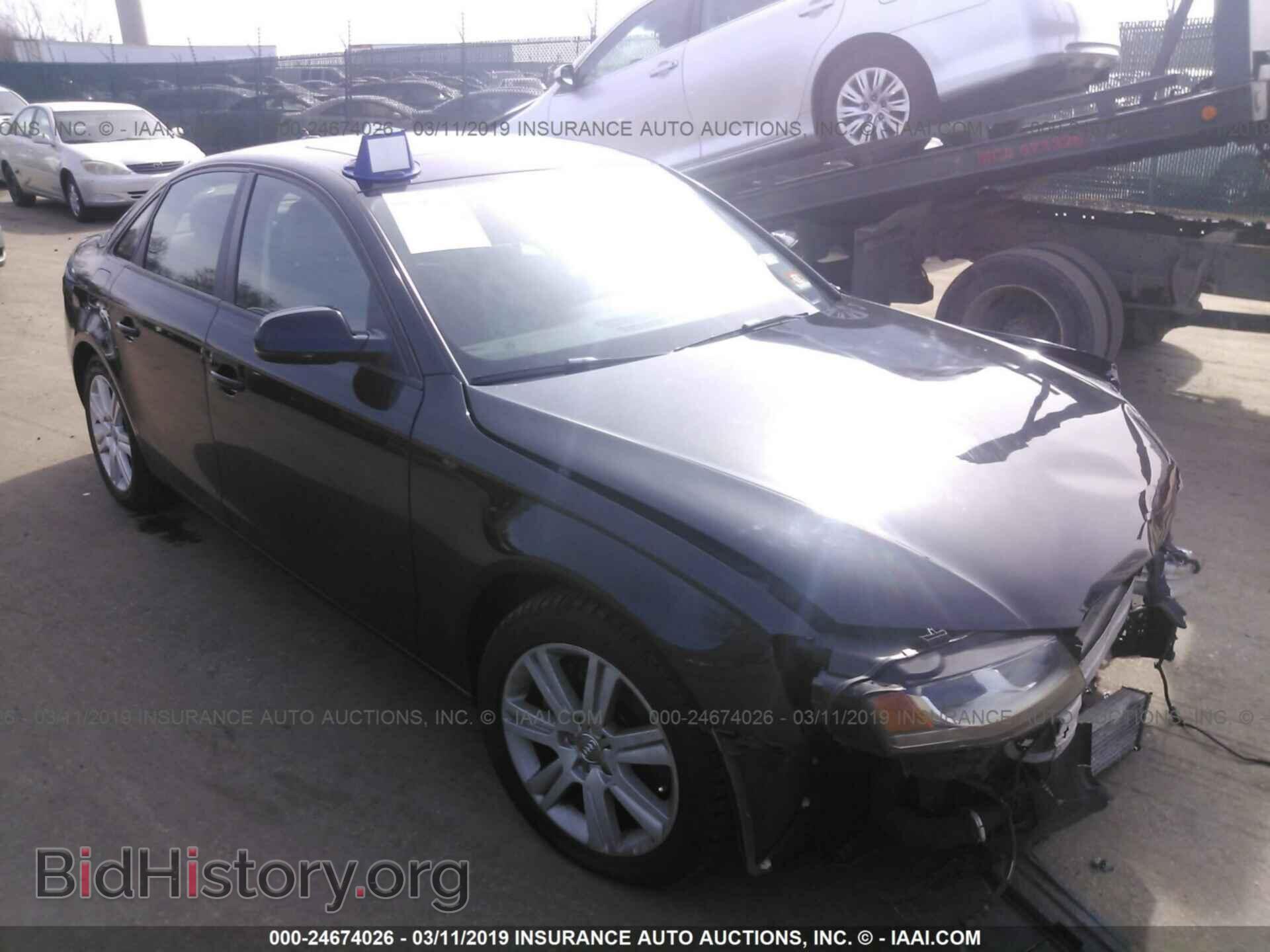 Фотография WAUBFAFLXBA065138 - AUDI A4 2011