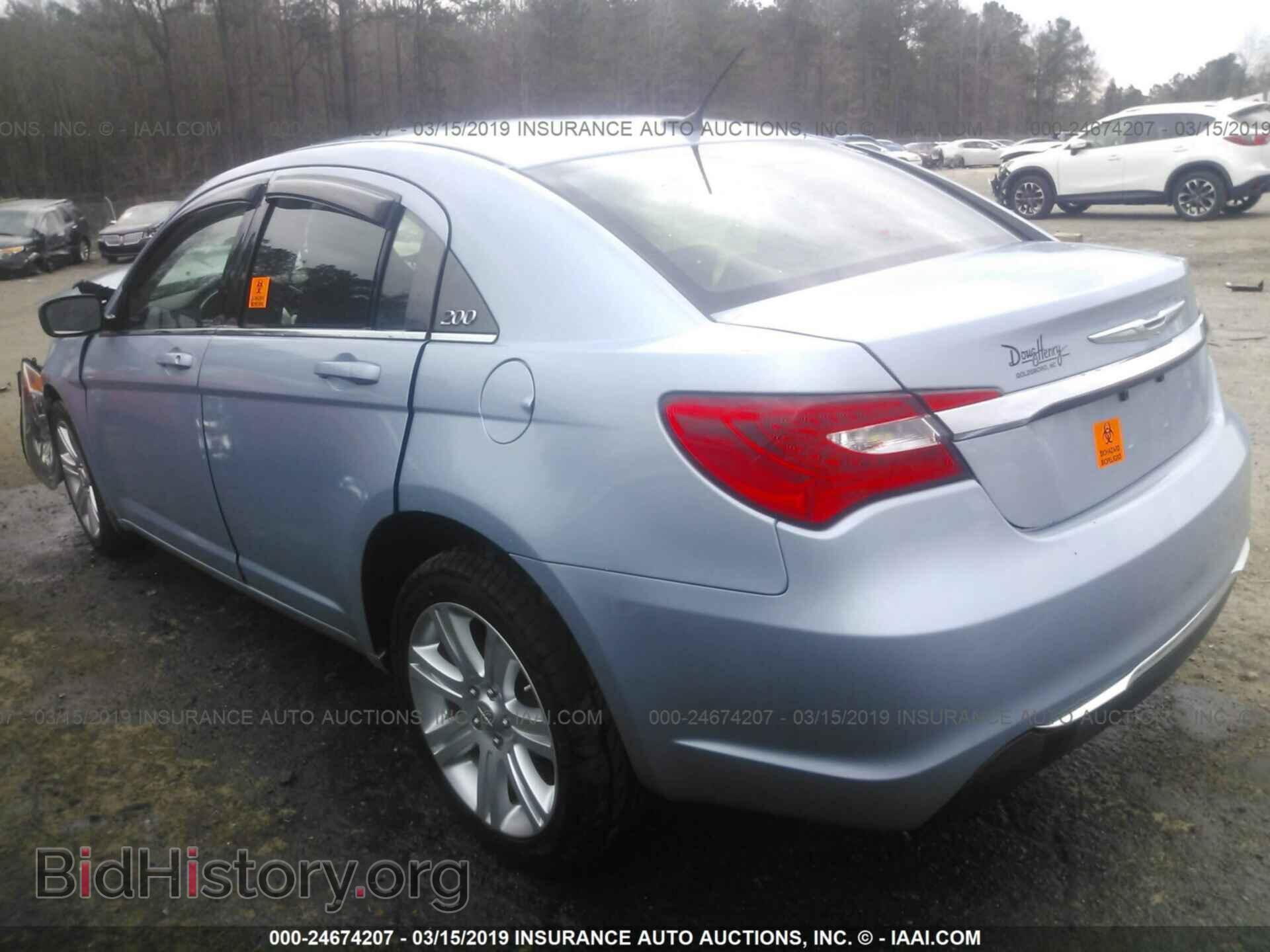 2013 CHRYSLER 200 - VIN: 1C3CCBAB3DN670400 - Photo 3