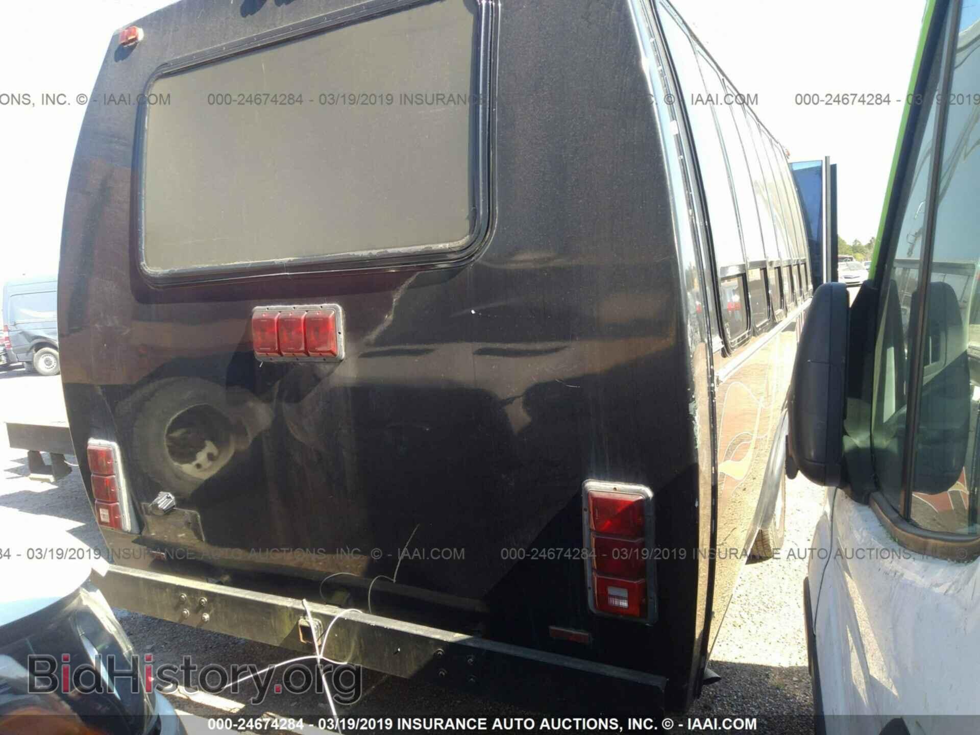 1993 FORD ECONOLINE - VIN: 1FDKE37M8PHB15196 - Photo 4