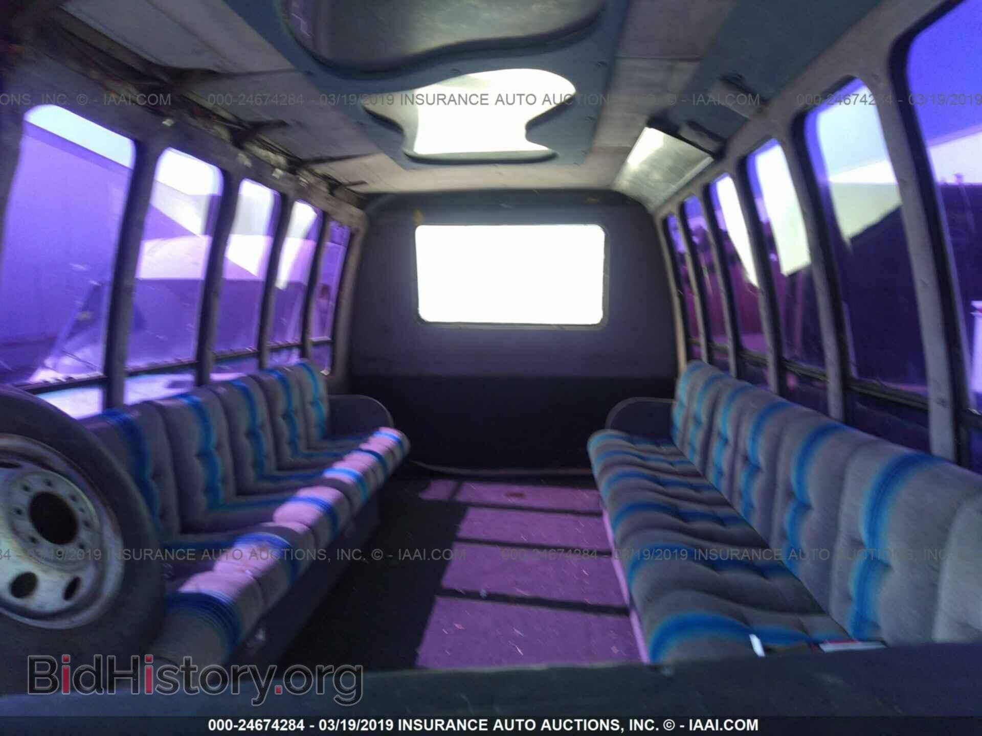 1993 FORD ECONOLINE - VIN: 1FDKE37M8PHB15196 - Photo 8