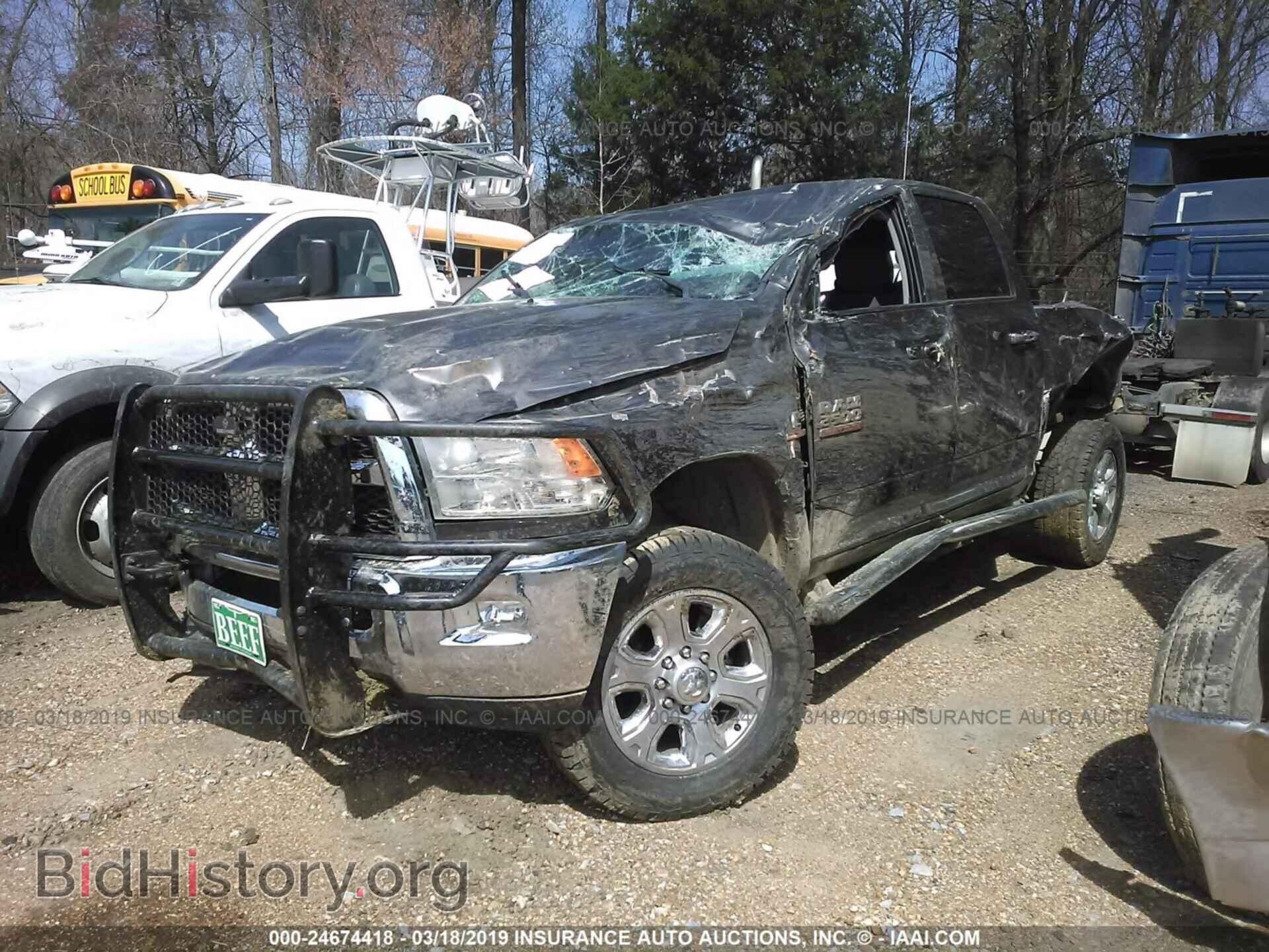 2016 RAM 2500 - VIN: 3C6UR5DL8GG111790 - Фото 2