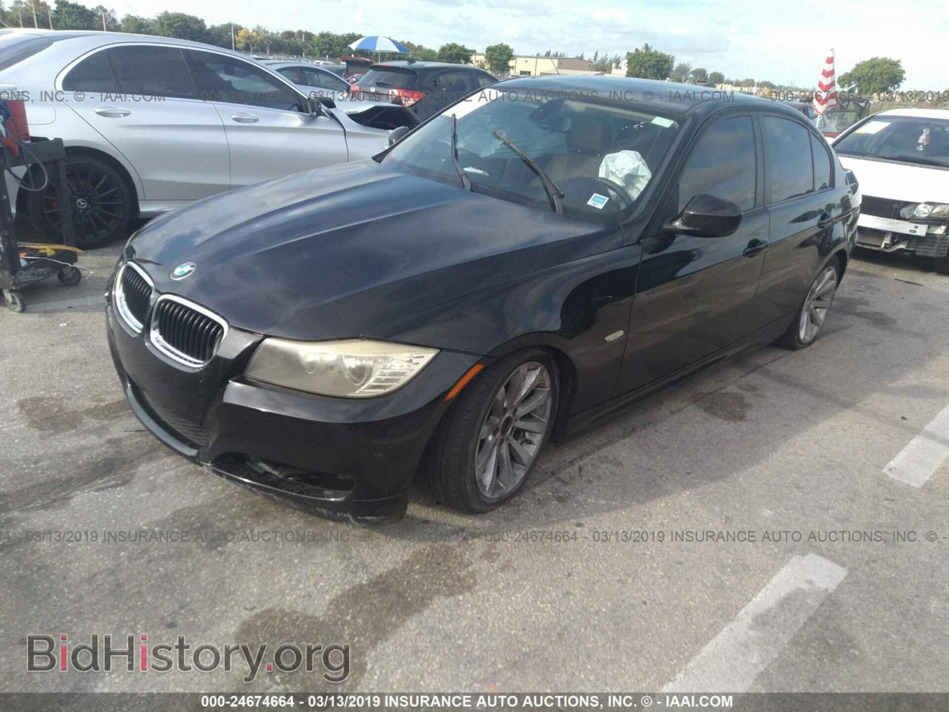 2011 BMW 328 - VIN: WBAPH7C59BE461255 - Фото 2