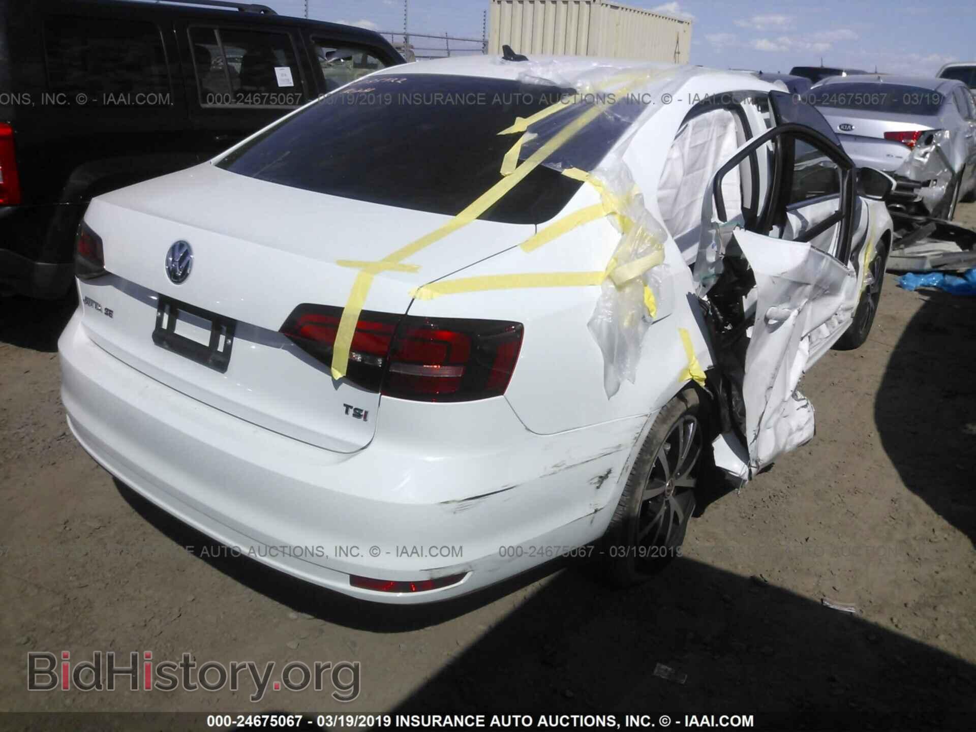 2017 VOLKSWAGEN JETTA - VIN: 3VWDB7AJ8HM395806 - Фото 4