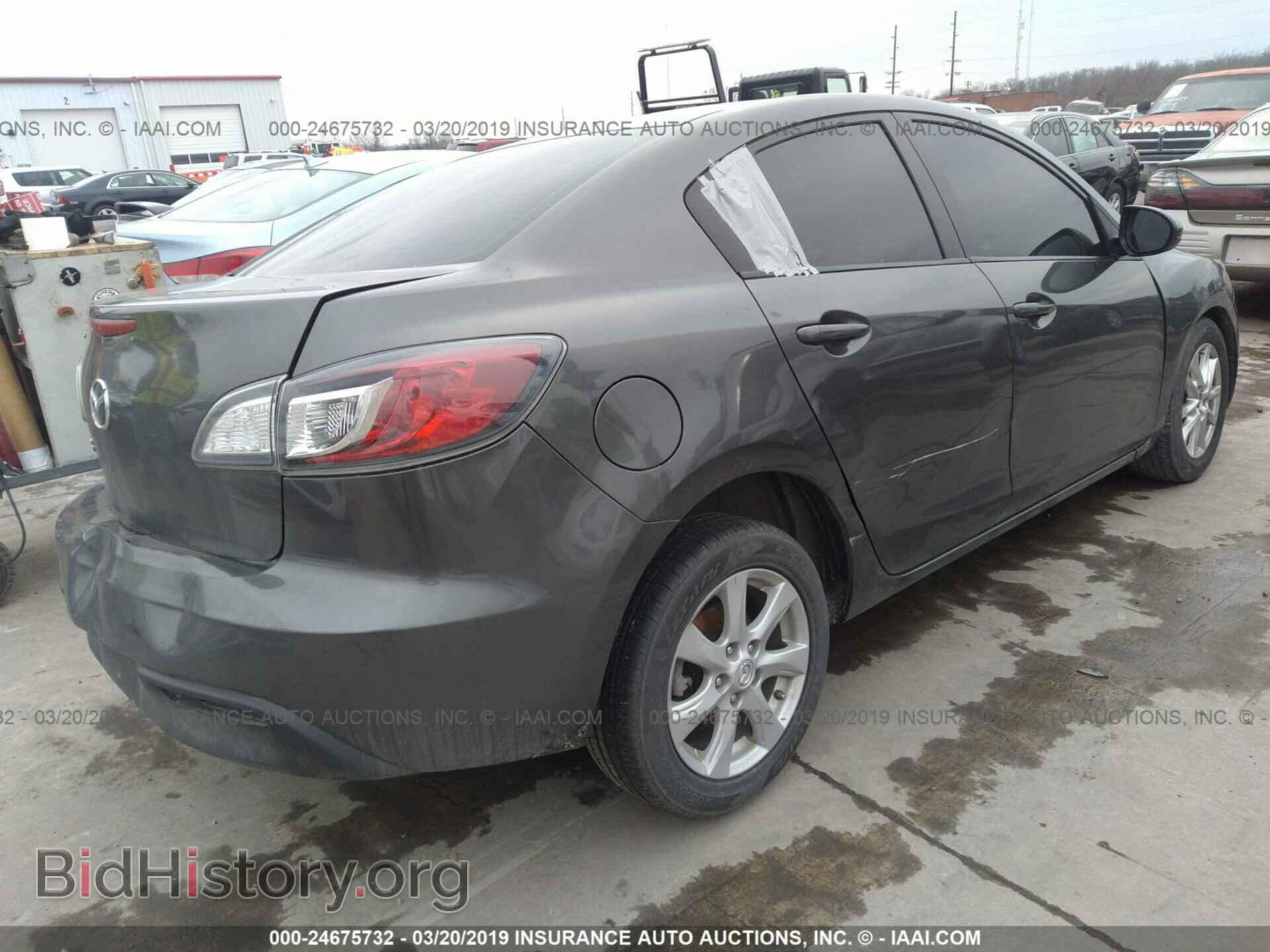 2011 MAZDA 3 - VIN: JM1BL1VF6B1383443 - Фото 4