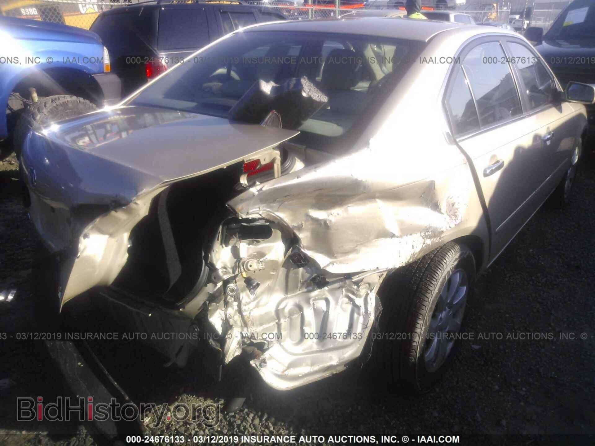 2007 KIA OPTIMA - VIN: KNAGE123375110385 - Фото 4