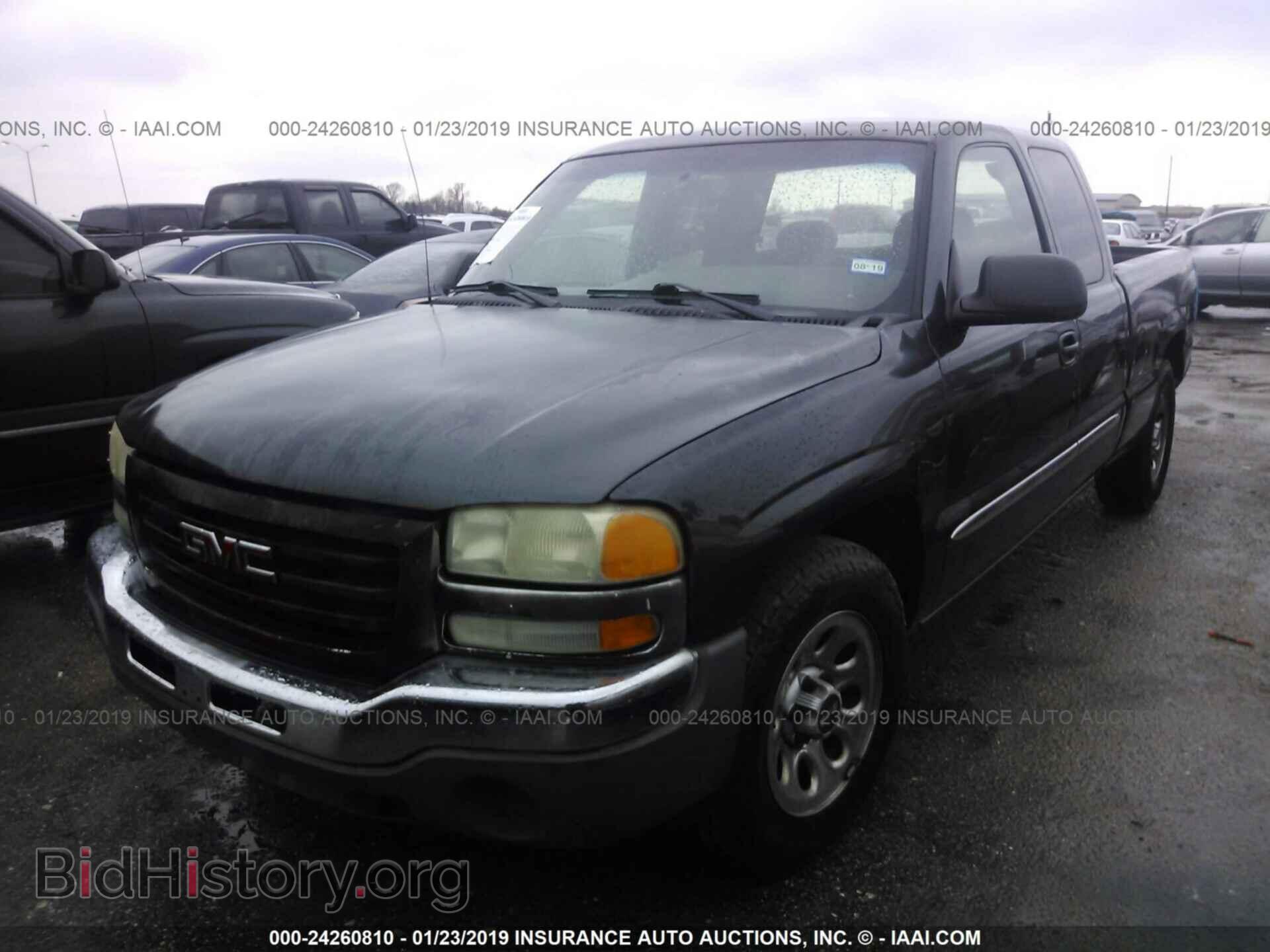 2004 GMC NEW SIERRA - VIN: 2GTEC19TX41245933 - Фото 2