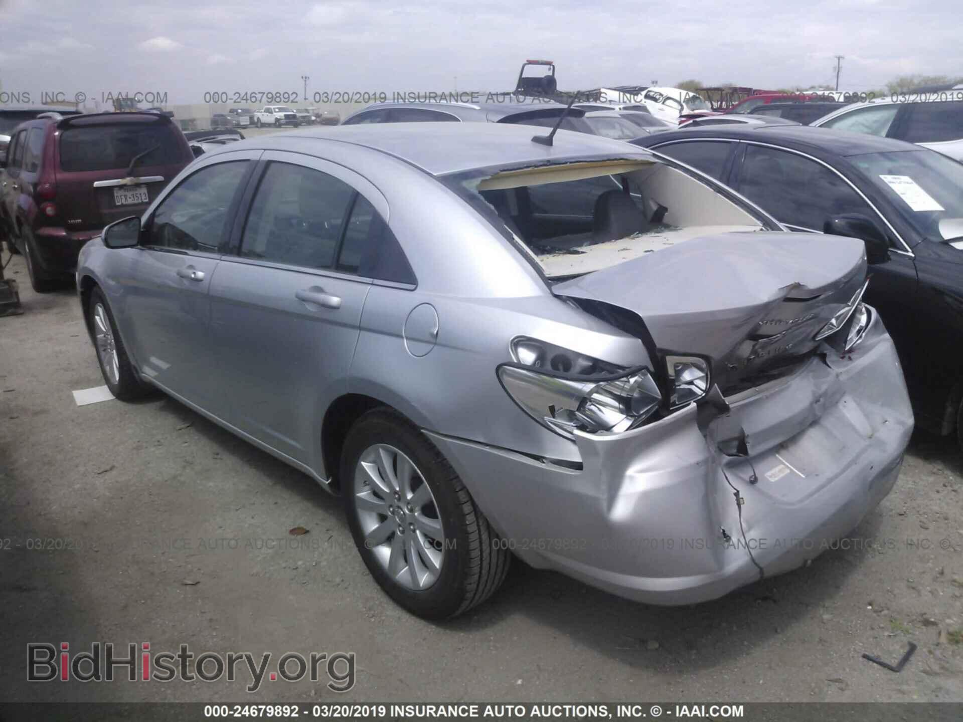 2010 CHRYSLER SEBRING - VIN: 1C3CC5FB5AN136515 - Фото 3