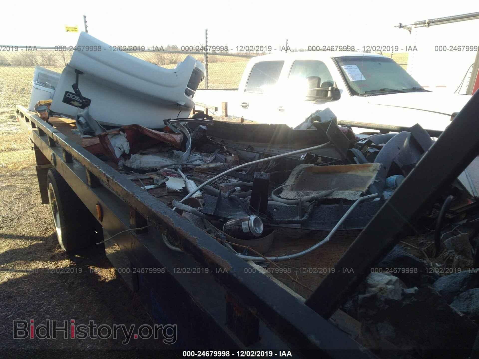 2006 GMC C5500 - VIN: 1GDE5C1236F430681 - Photo 7
