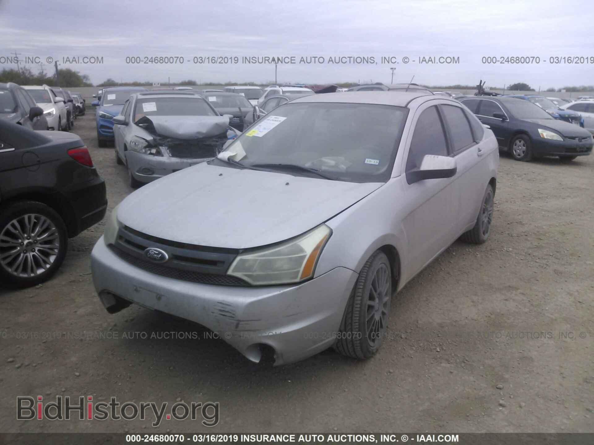 2011 FORD FOCUS - VIN: 1FAHP3GN8BW196597 - Фото 2