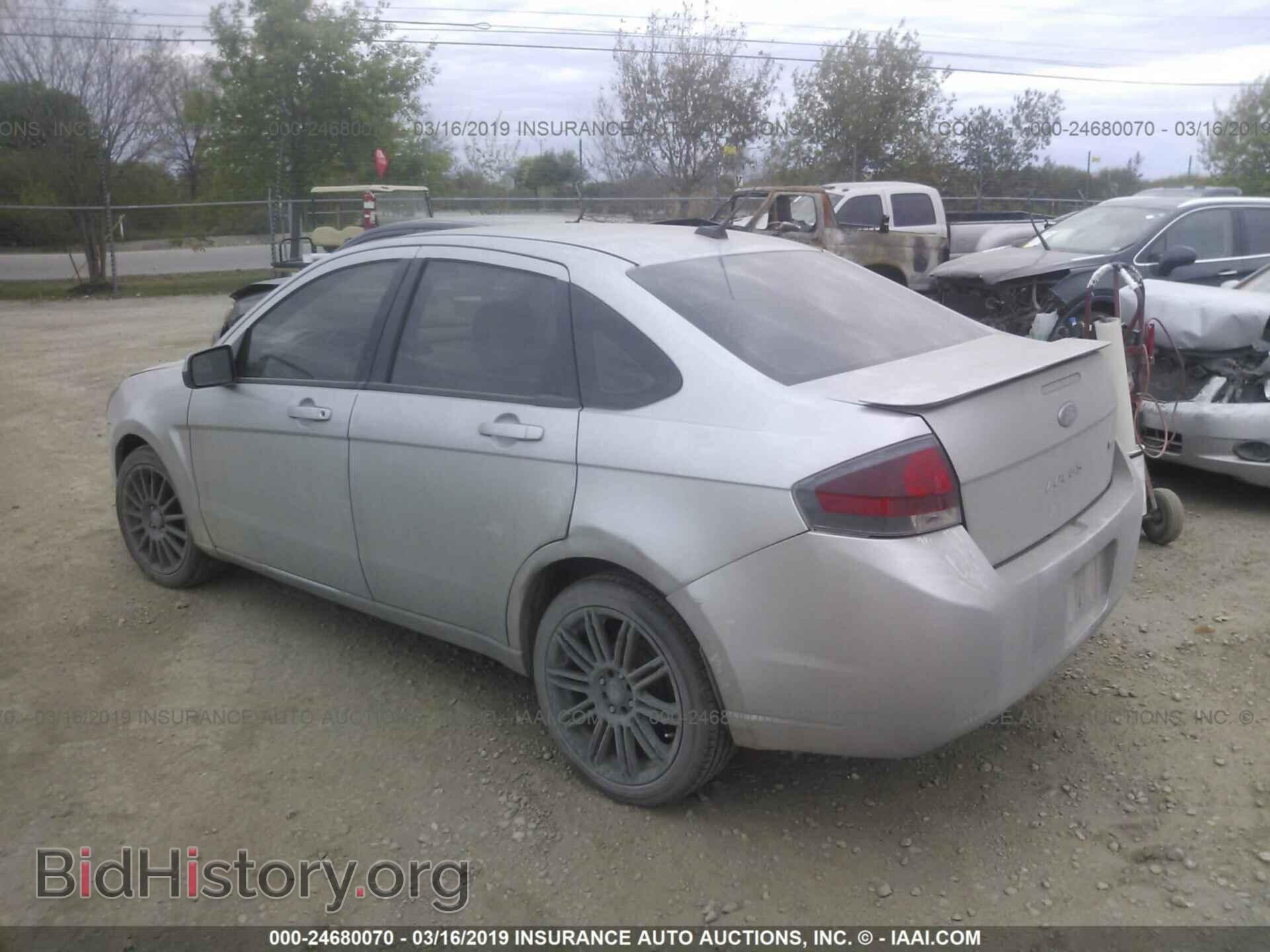 2011 FORD FOCUS - VIN: 1FAHP3GN8BW196597 - Фото 3