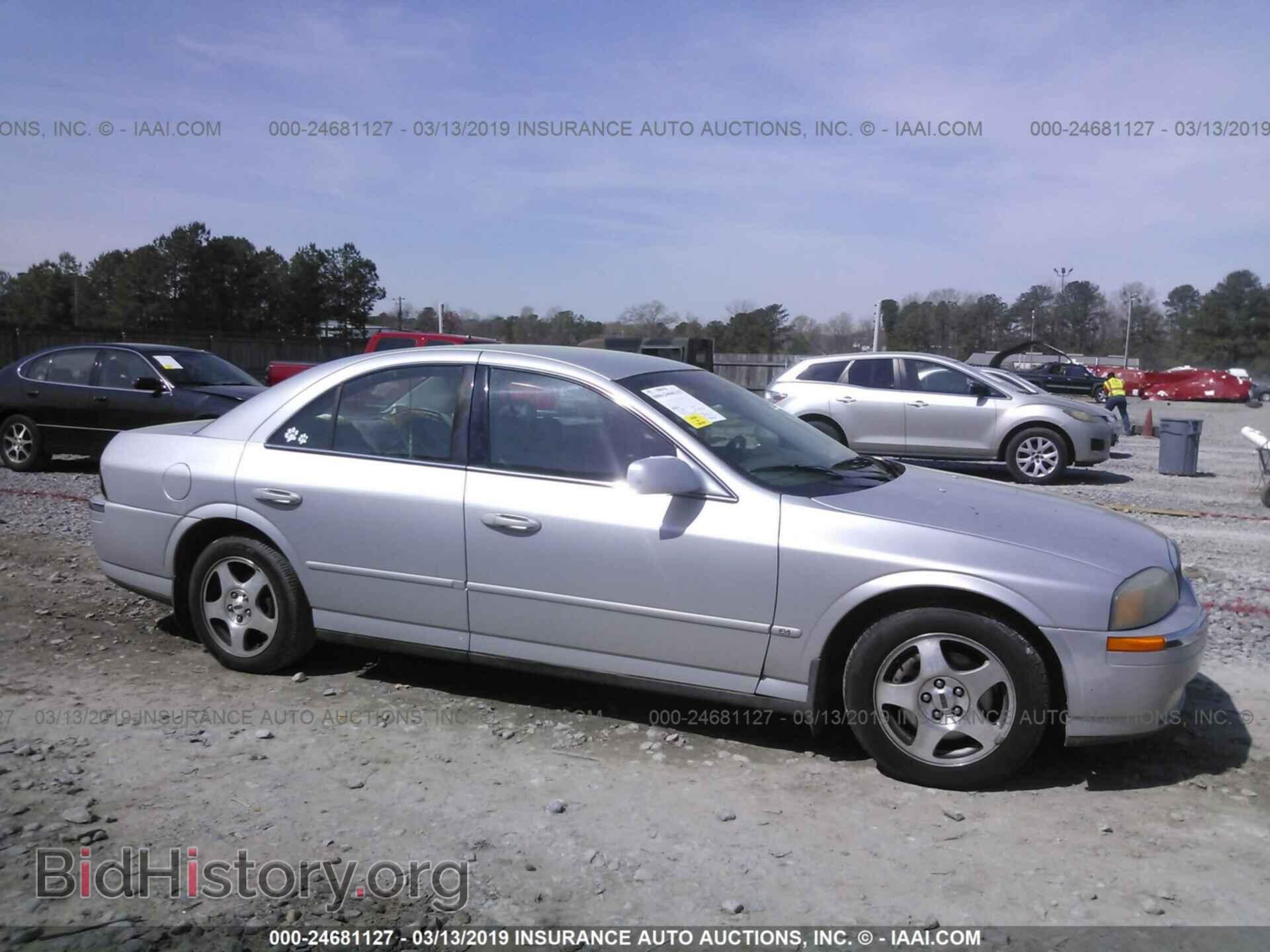 Фотография 1LNHM86SXYY755180 - LINCOLN LS 2000